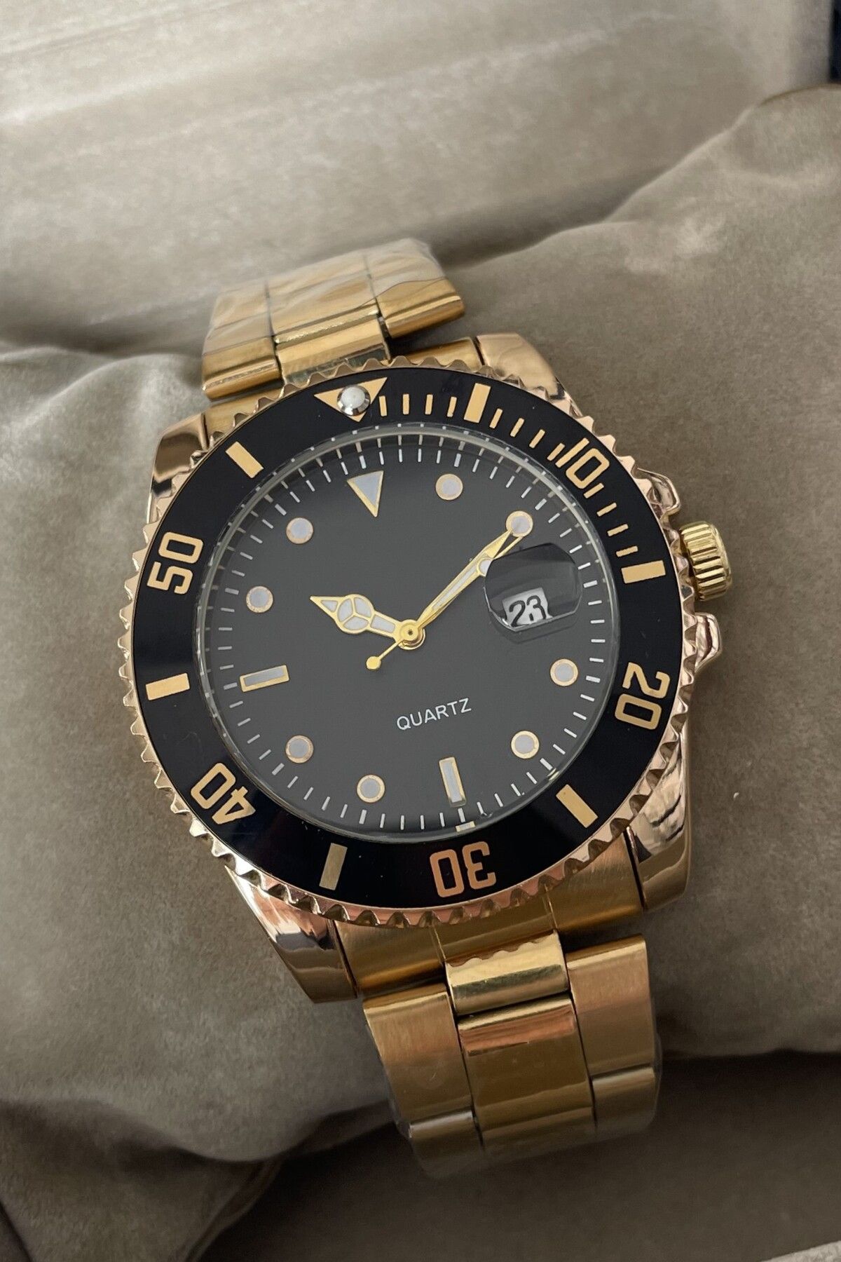 Leerybee-The Icon of Charisma: Distinguished Clocks for Men 7