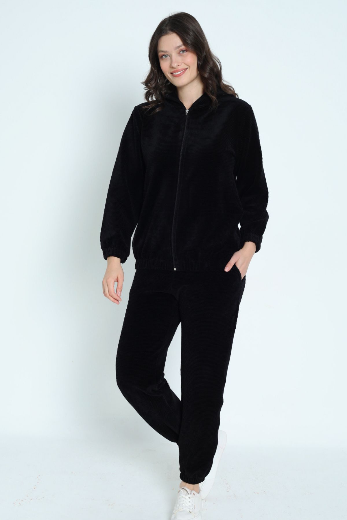 İntensive-Women's Black Long Sleeve Pocket Zipper Hooded Cotton Velvet Bottom Top Suit 1