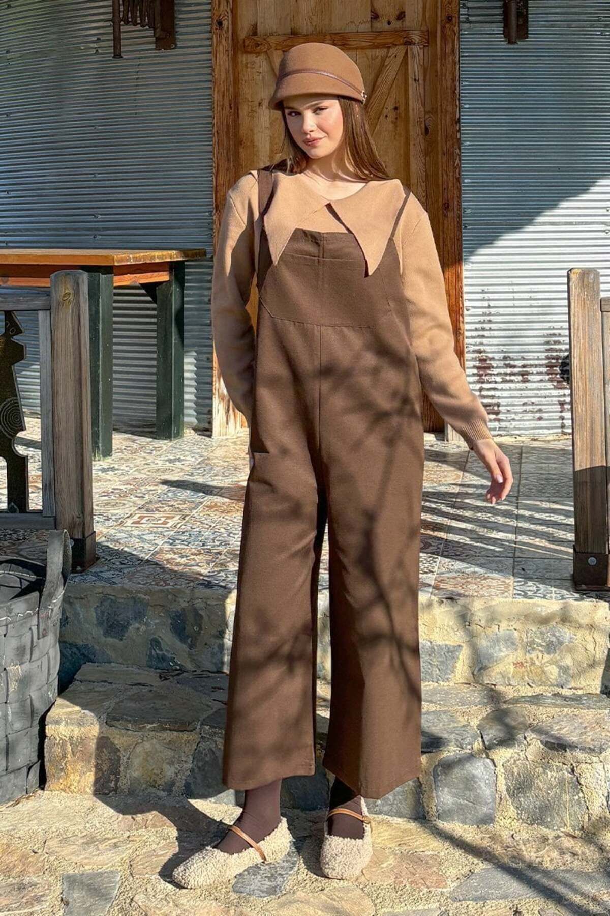 Ceylan Otantik-Bitter Brown Linen Salopet Jumpsuit & Milk Brown Collar Detailed Sweater Set 6