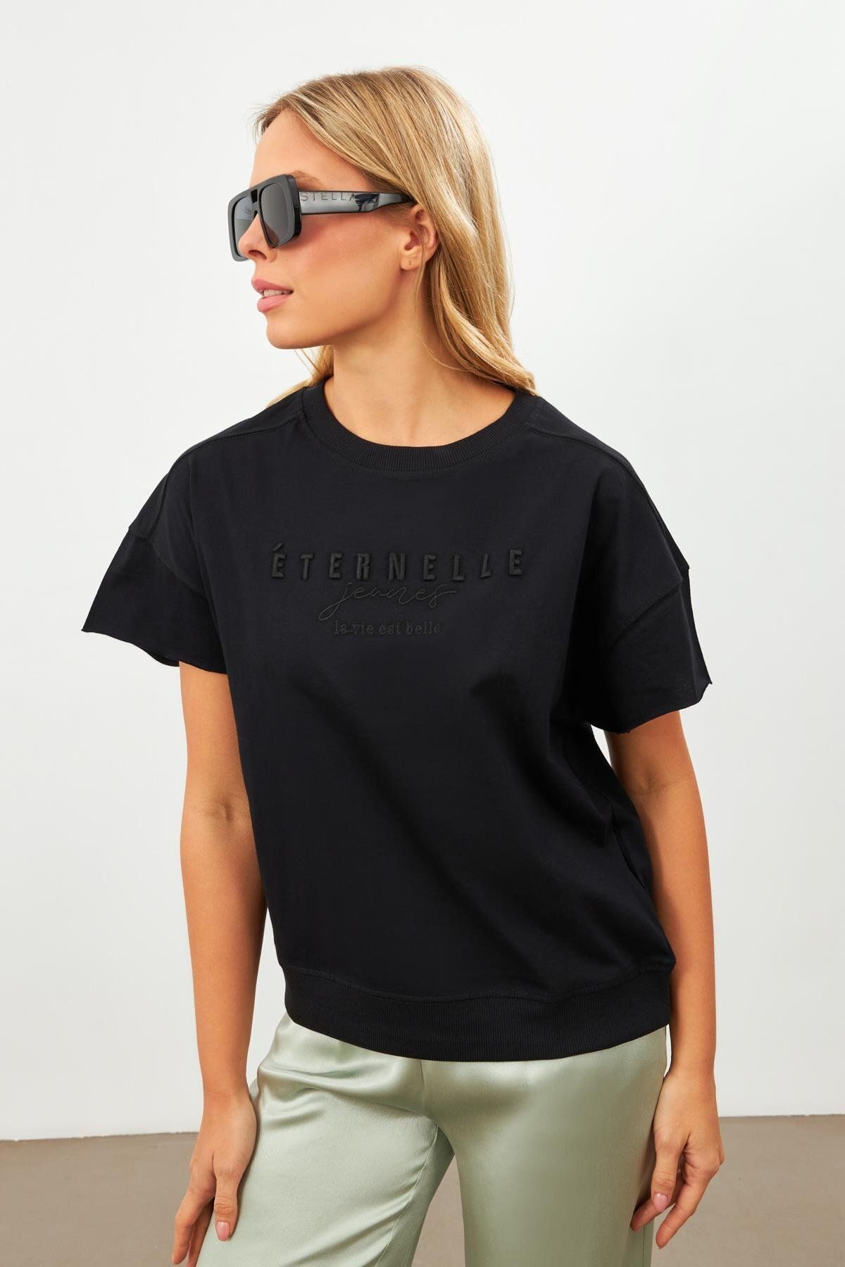 Setre-Black Print Detailed Crew Neck T-Shirt 4