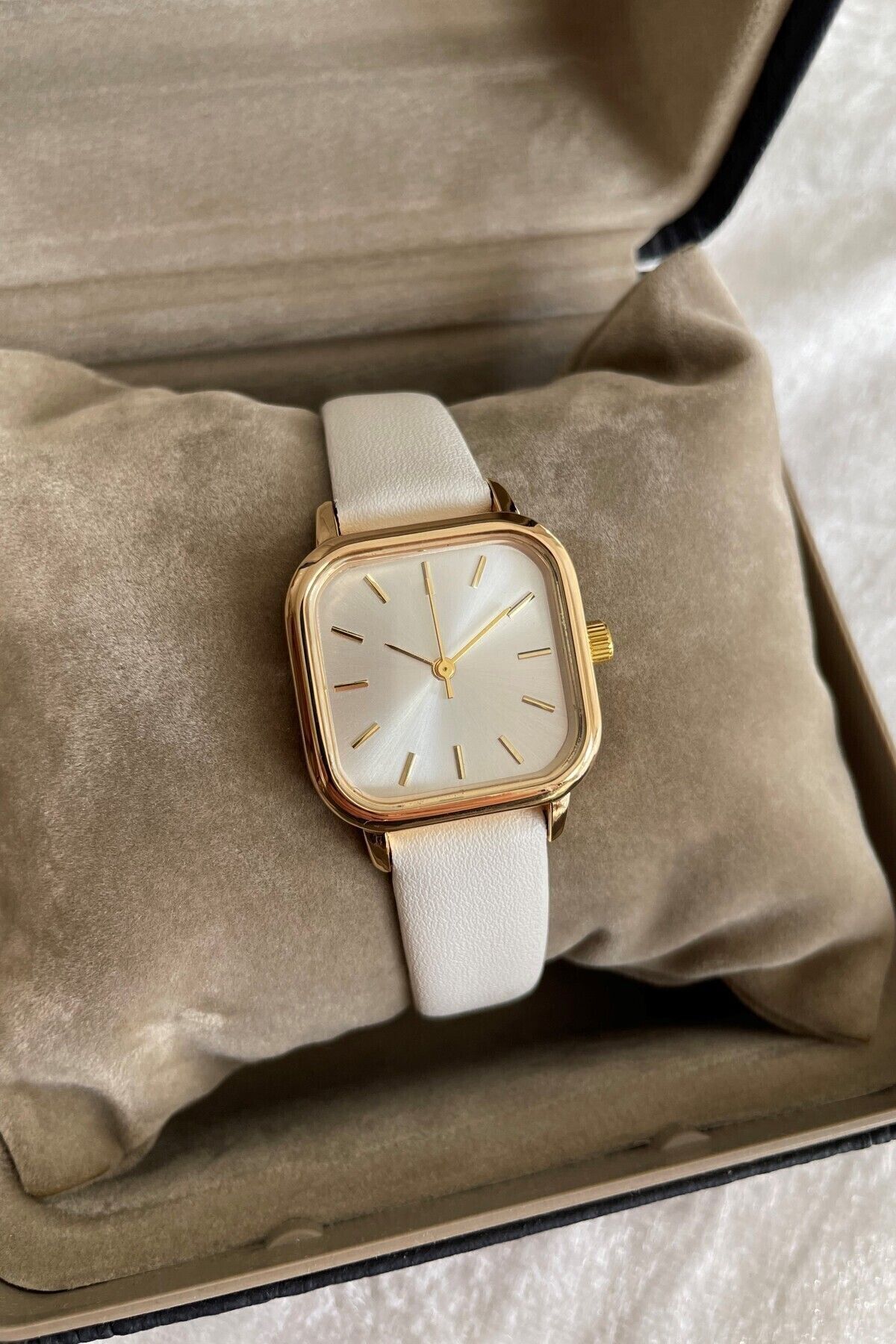 Leerybee  Minimal Ve Zarif Deri Kordon Kare Kadran Kadın Kol Saati Retro Vintage Hediye Anneye Sevgiliye - Görsel 6