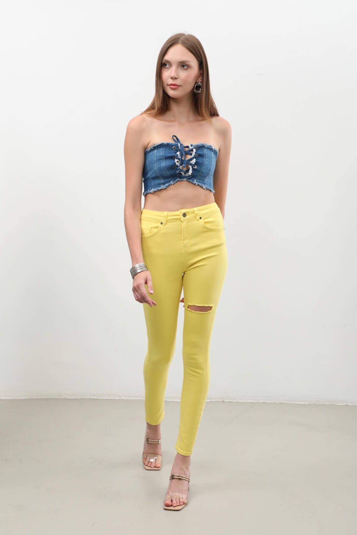 Bluewhite-Women's Ripped Detailed Jean Trousers Yellow 2