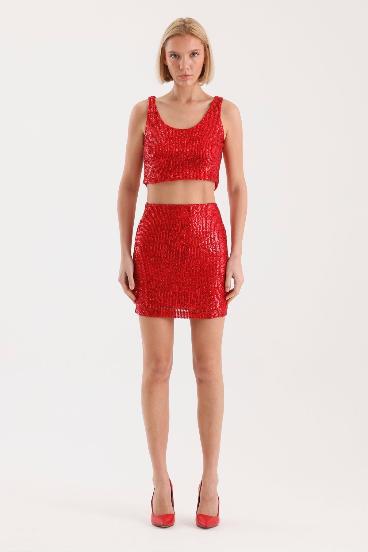 soBasic-Red Crop Blouse - Sequin, Stretchy and Lined, U-Neck, Thick Sling - L Length 7