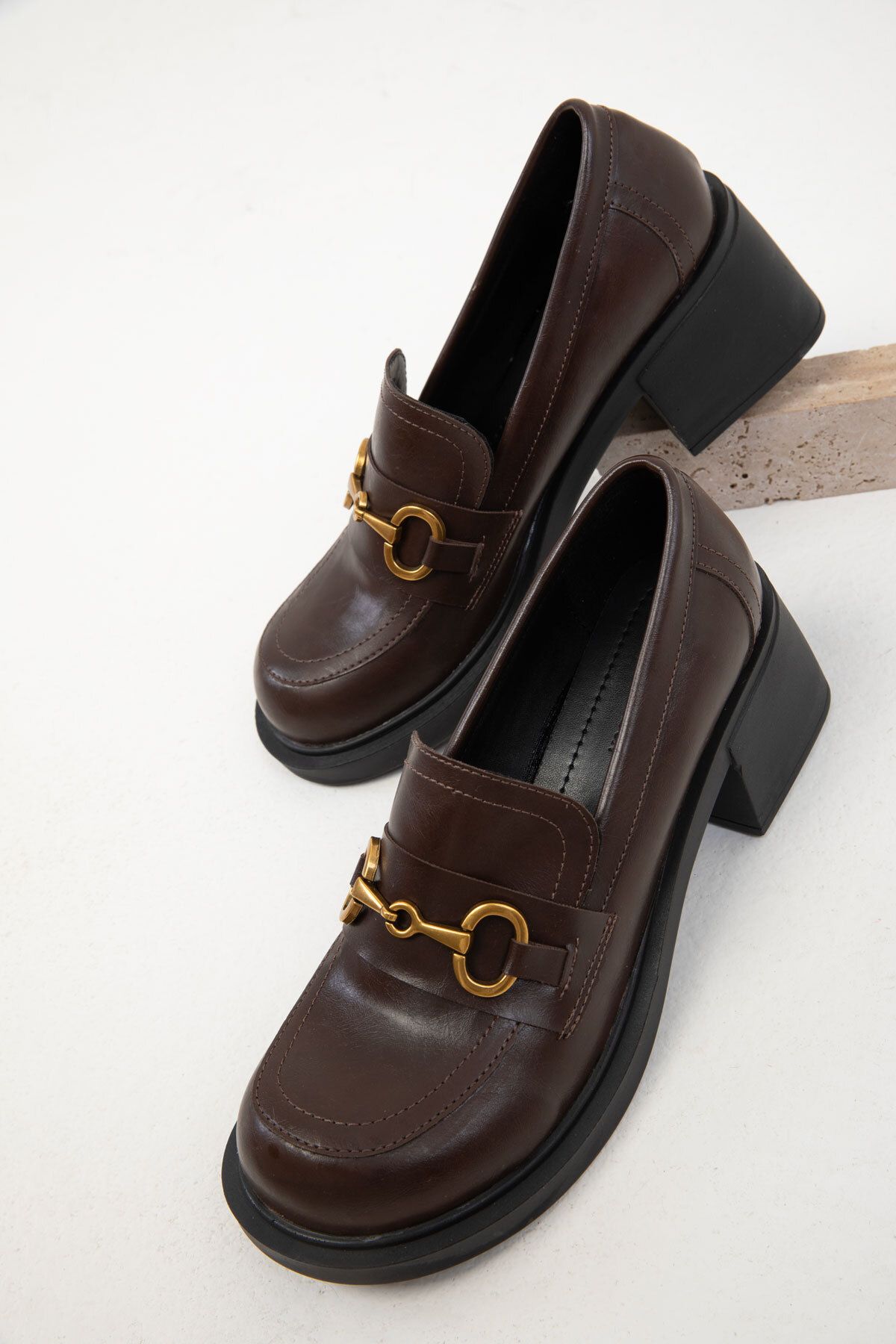 SOHO-Klassische braune Damenschuhe mit Absatz – 19740 2