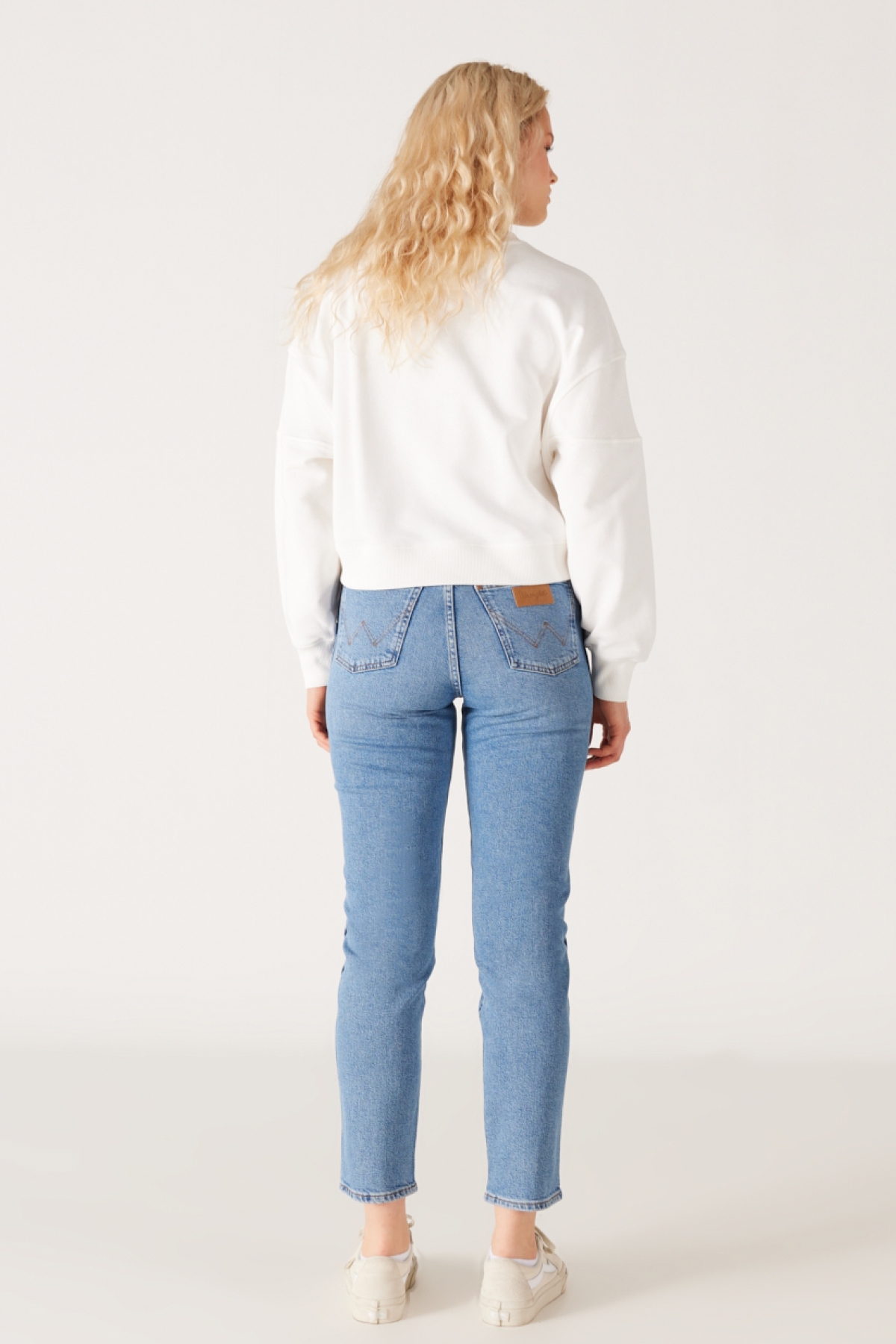 Wrangler  Yüksek Bel Dar Paça Esnek Mavi Kadın Mom Jean Denim Kot Pantolon - Görsel 6