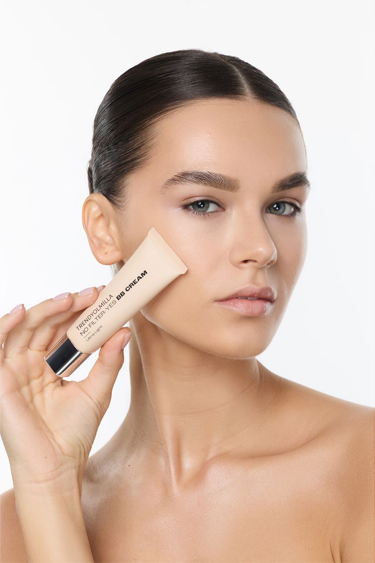 Trendyolmilla Beauty-Naturalny i jasny ultralekki krem BB Spf 15 Średni do ciemnego-104 Tkzaw25Lj00000 5