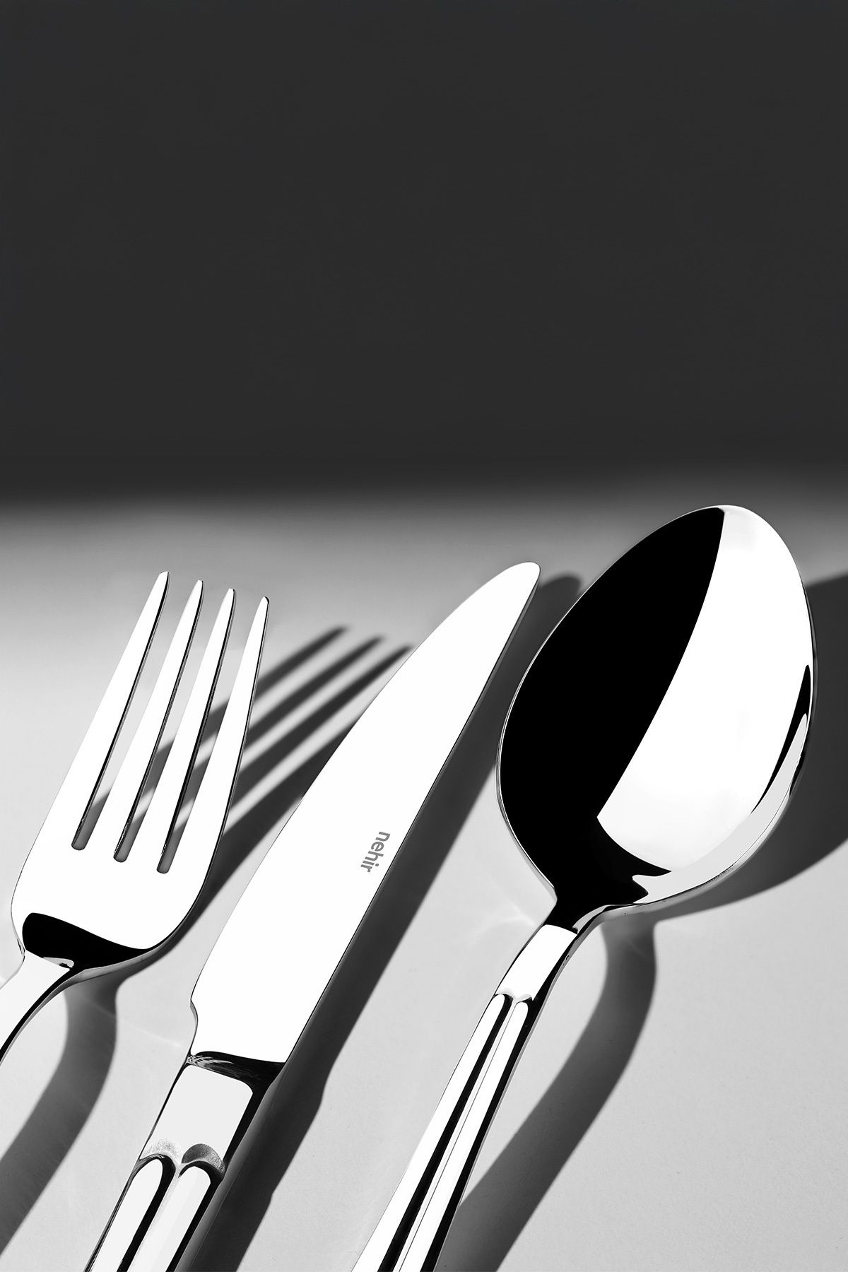 Nehir-Saray Plain 12-Person 72-Piece Cutlery Set 2