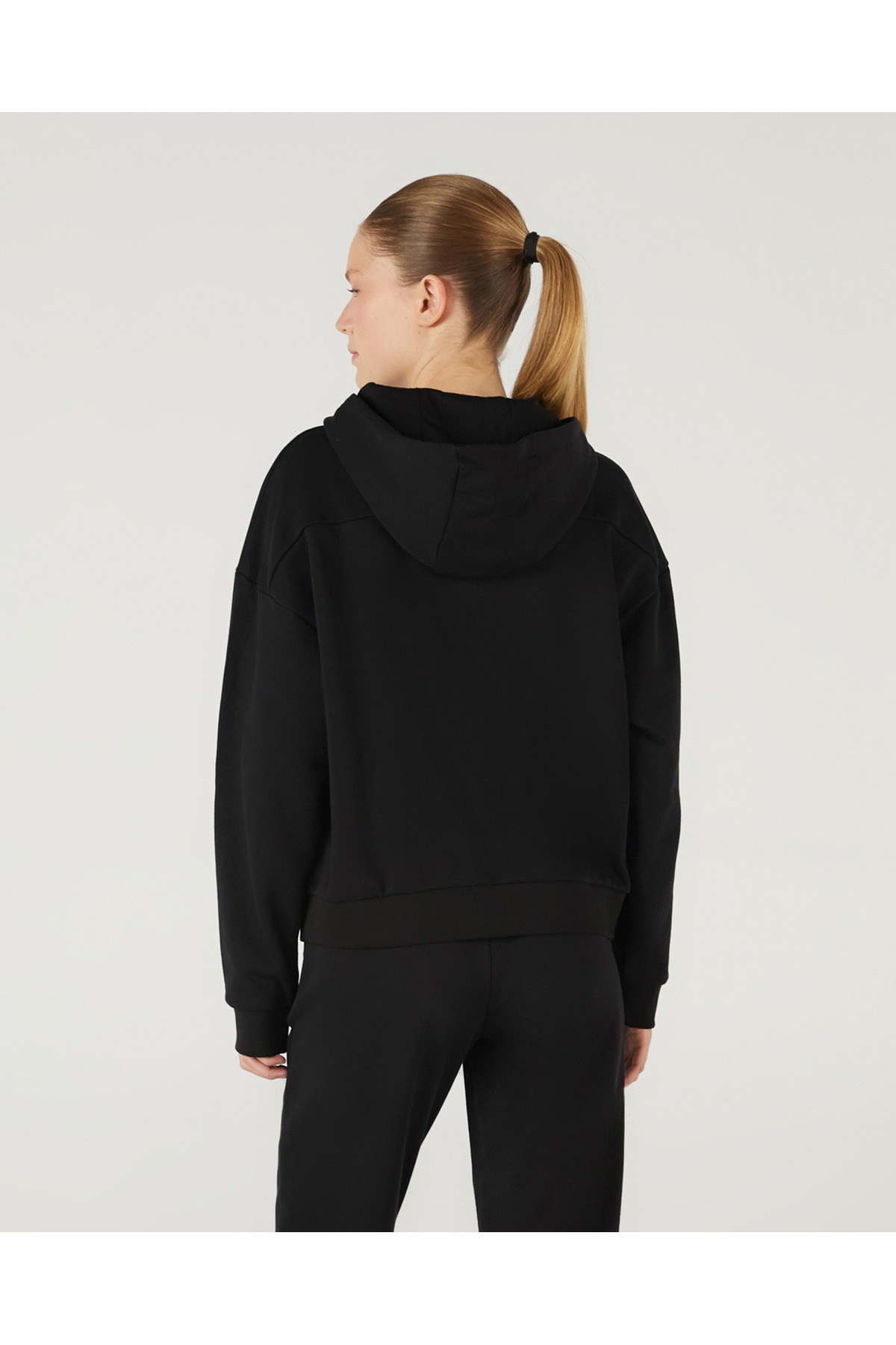 SKECHERS W Essential Full Zip Sweatshirt Kadın Siyah Sweatshirt S242117-001 görsel 2