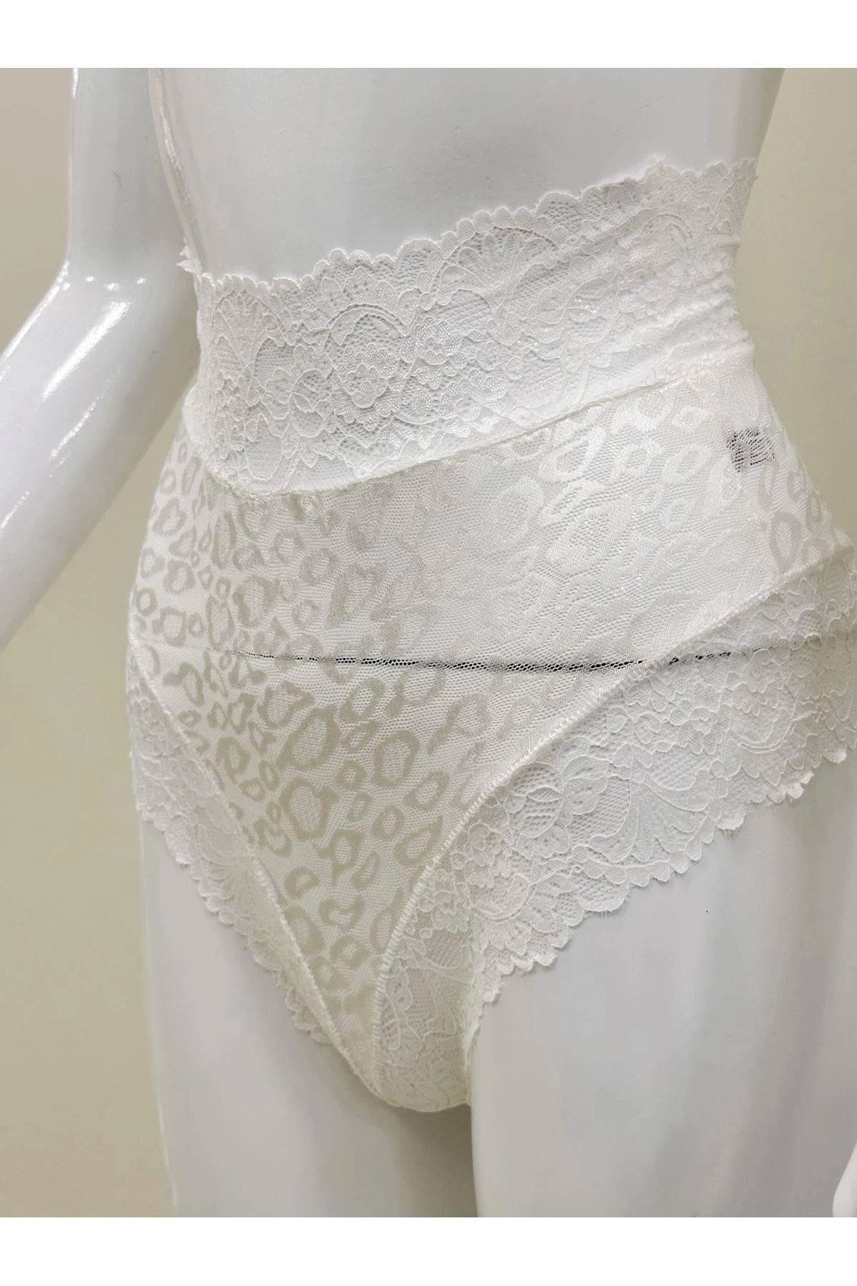 belle vista-Ecru Lace High Waist Panties Venus-K1012 3