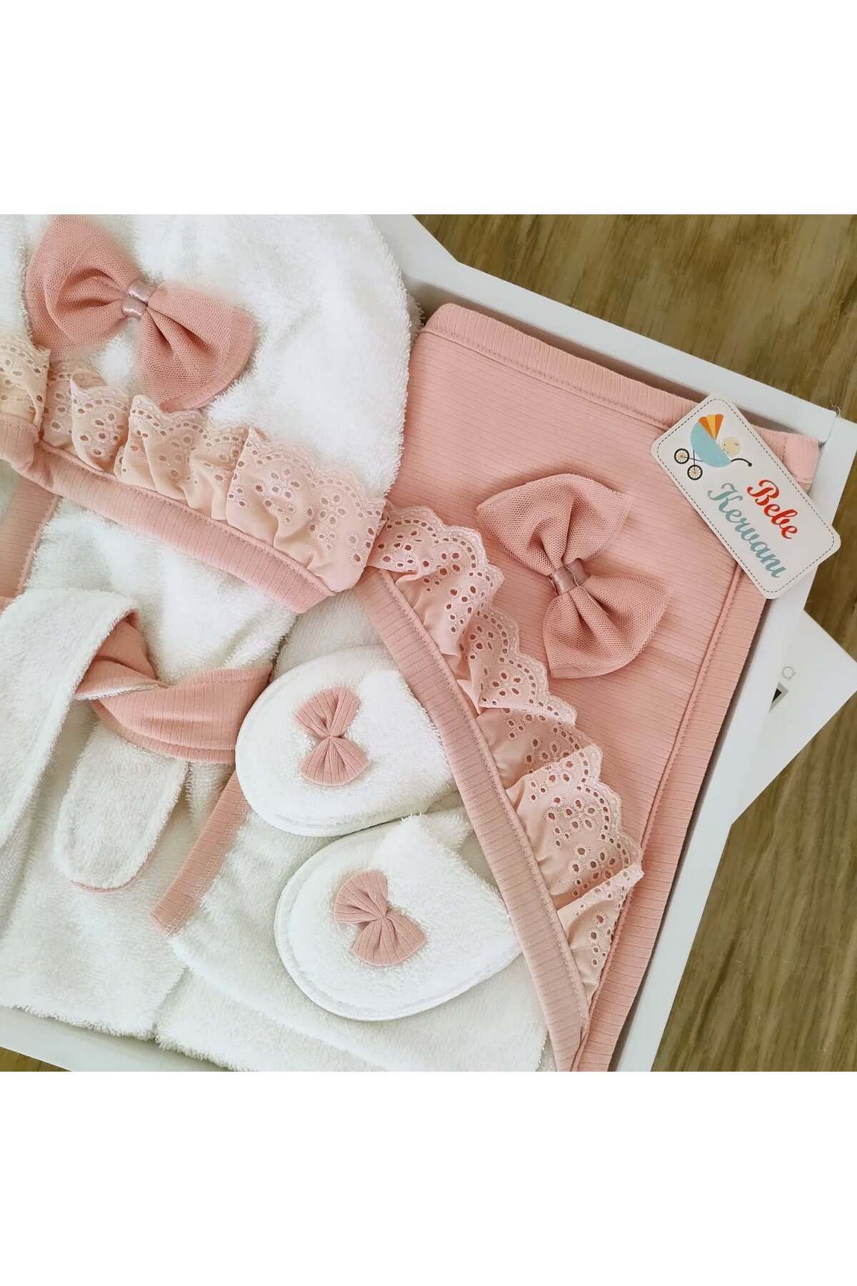 bebe kervanı Bebekervanı Kız Bebek  Pembe %100 Pamuklu Fistolu Bornoz Takımı BBK1029 fotoğrafı 6 (önizleme)