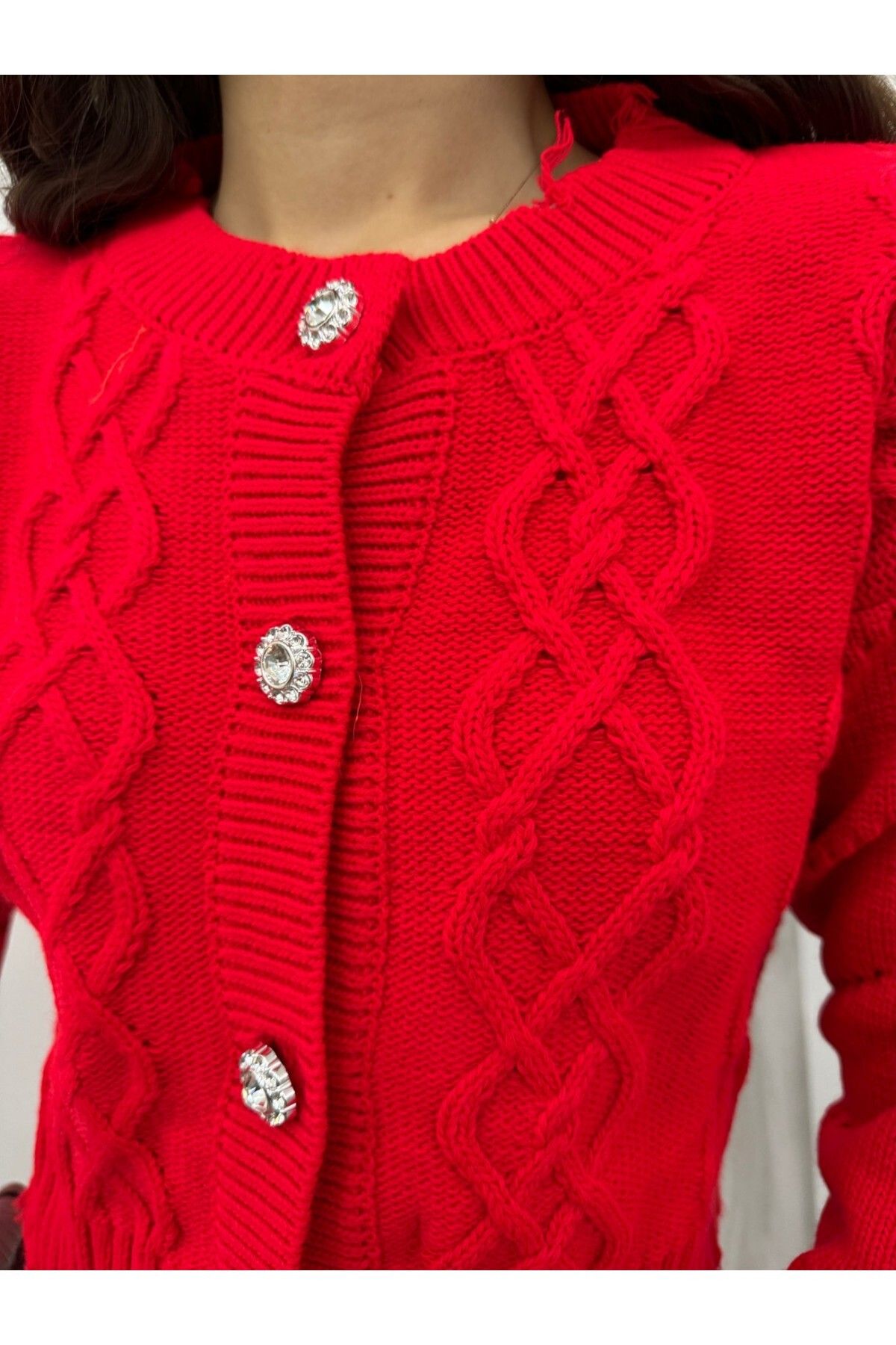 Modamorfo-Zerrissene Crop-Strickjacke mit Steinknöpfen – Granatapfelblume 7