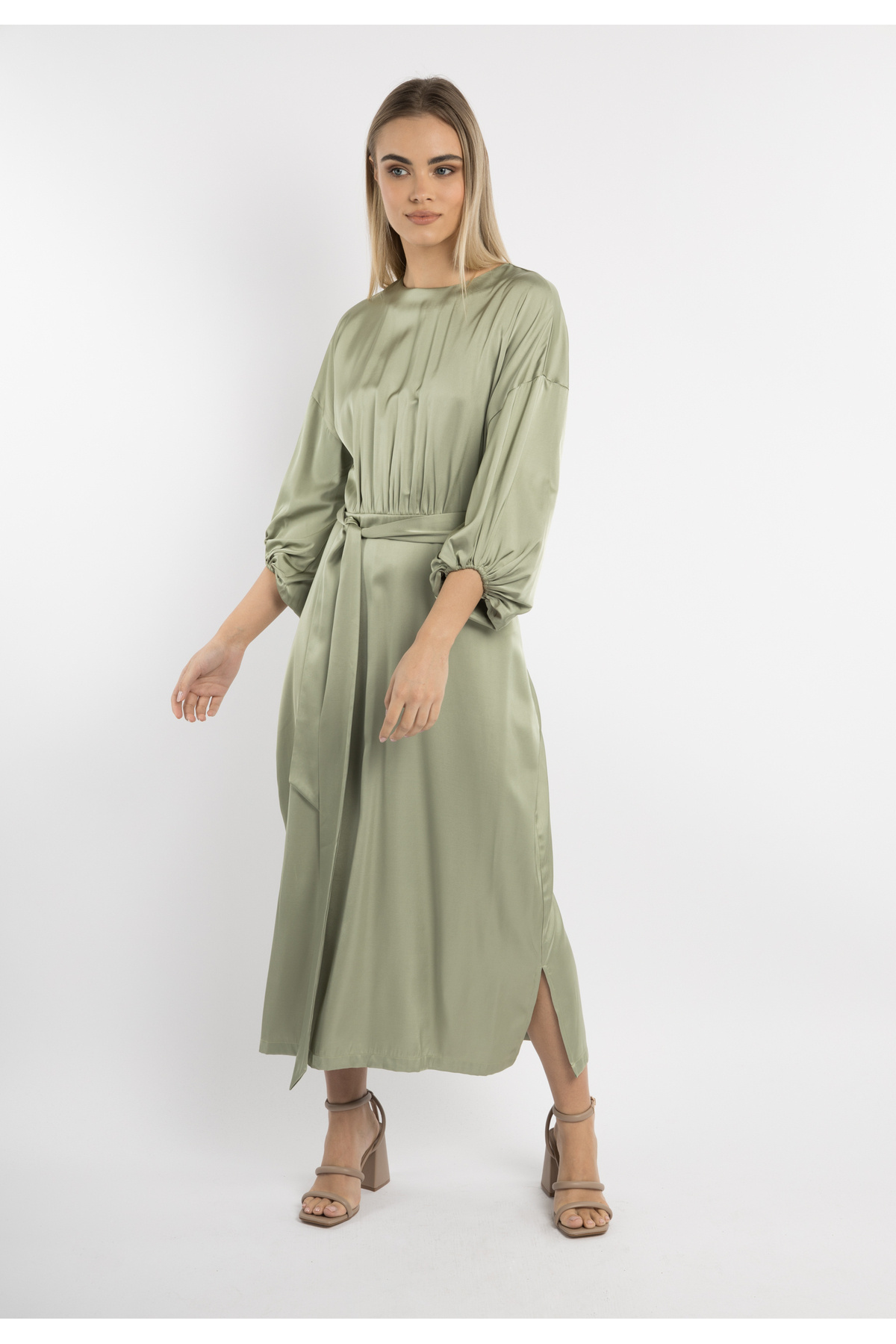 Dreimaster-Maxikleid Aus Satin 5