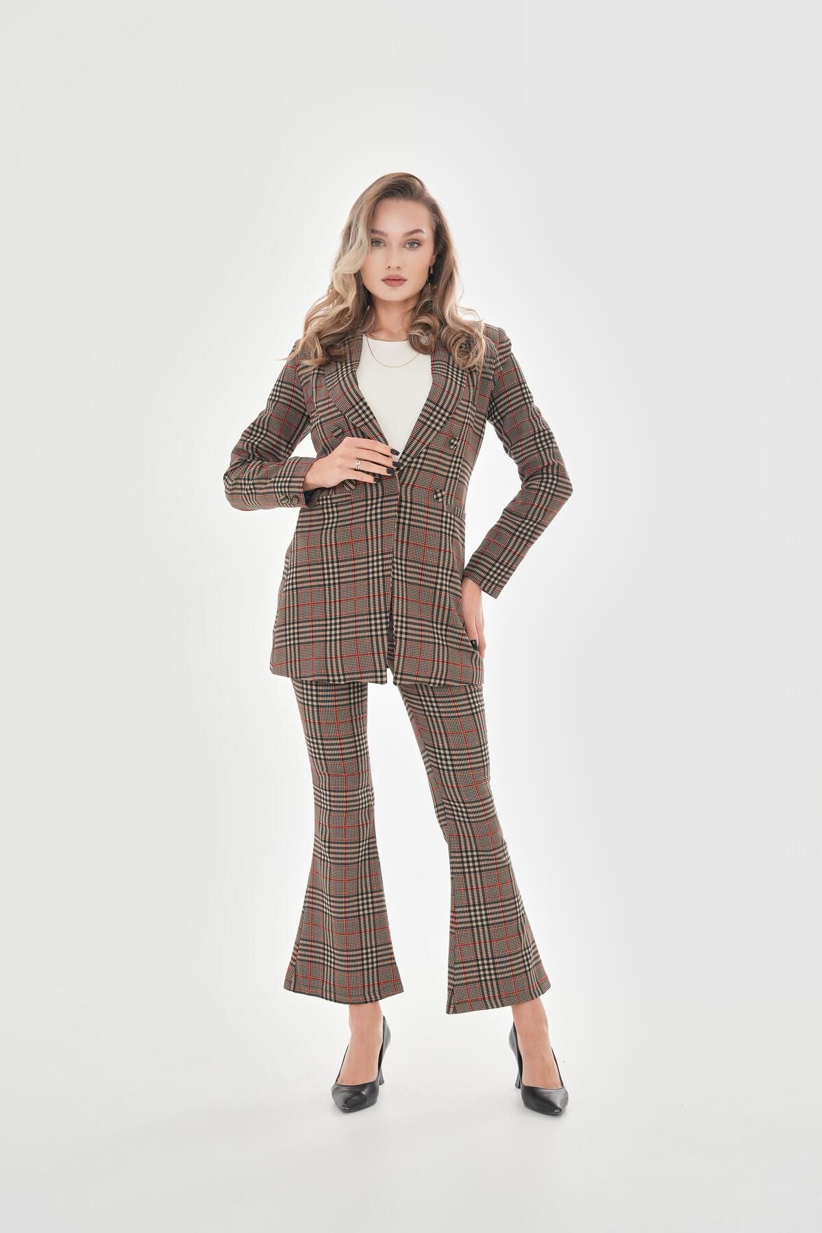 VAPUR TEKSTİL-Plaid Blazer Jacket with Padded Shoulders and Snaps on the Front - Red 3