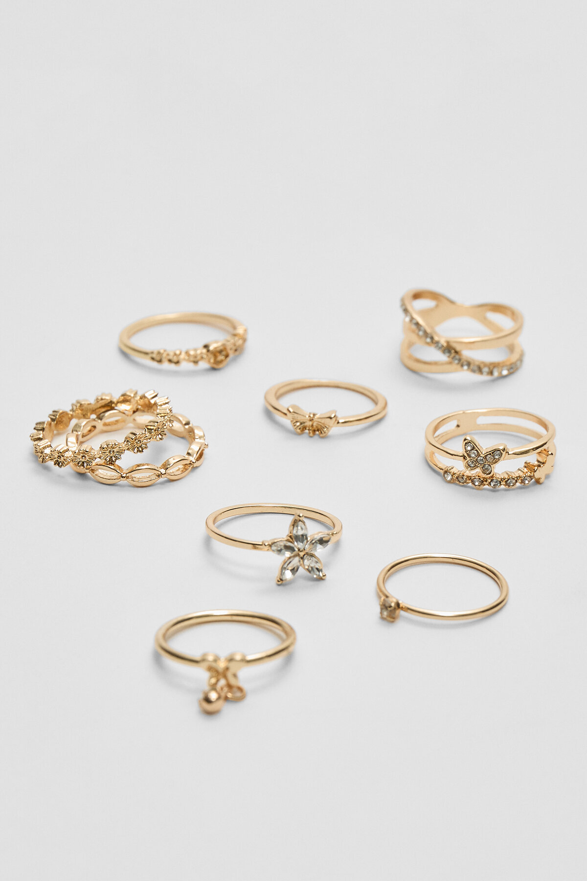 Stradivarius  9'lu kelebekli ve parlak taşlı yüzük seti - Görsel 5