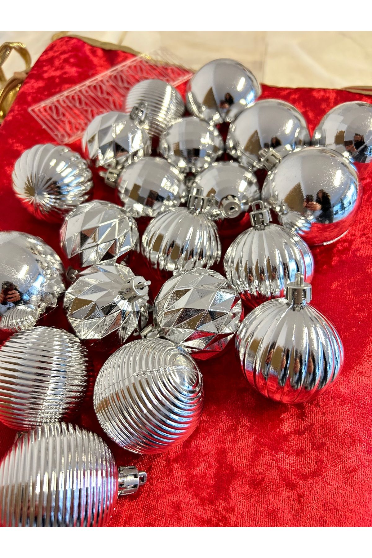 Partifabrik-New Year's Silver Silver - 20Pcs Mixed Luxury Tree Ball Ornament 5