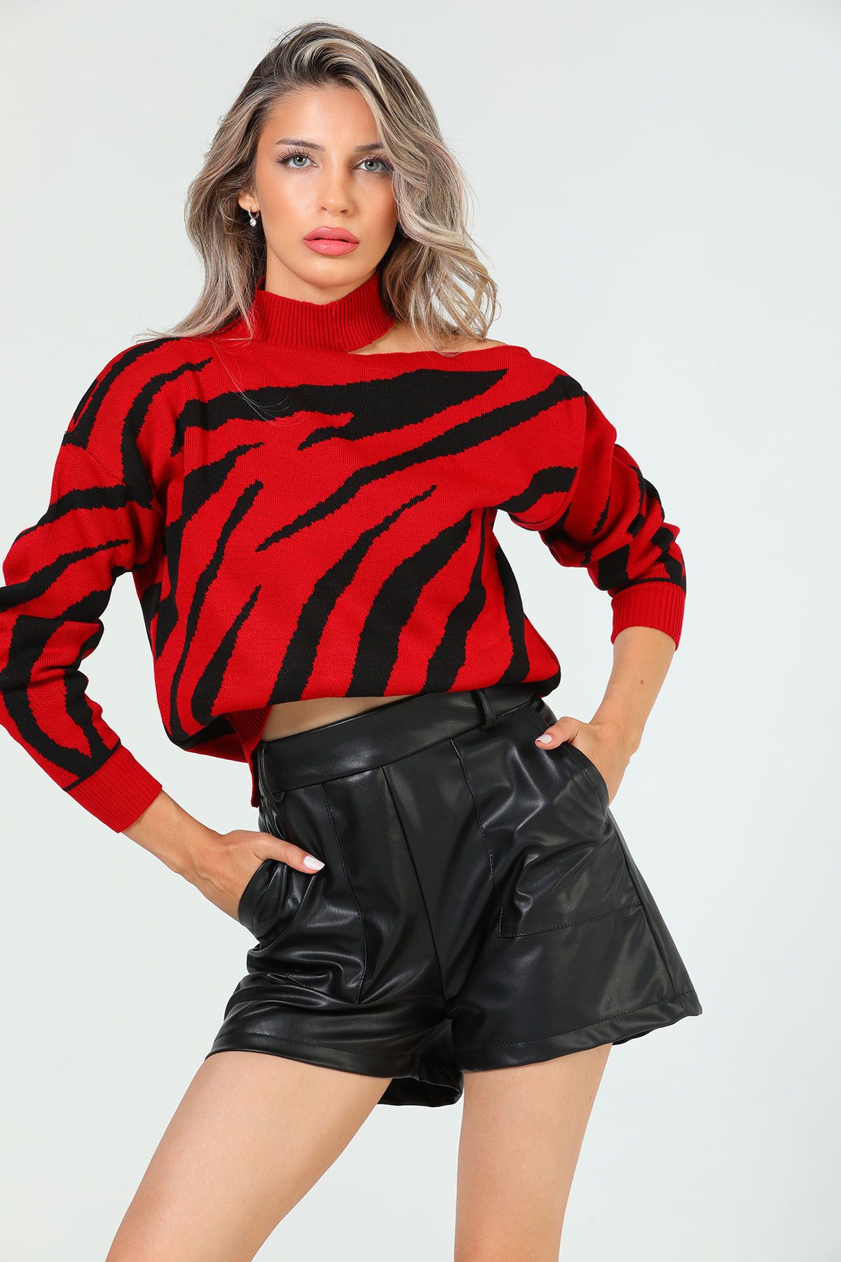 julude-Claret Red Women's Off-Shoulder Zebra Patterned Knitwear Blouse 7