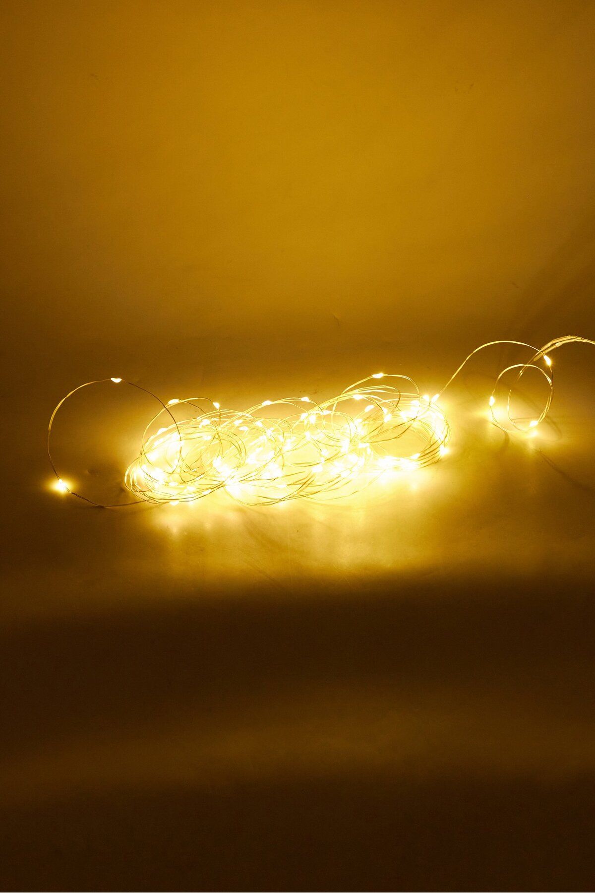 Boltze-Light Chain Warm With 90 LED Lights, Black/White 1