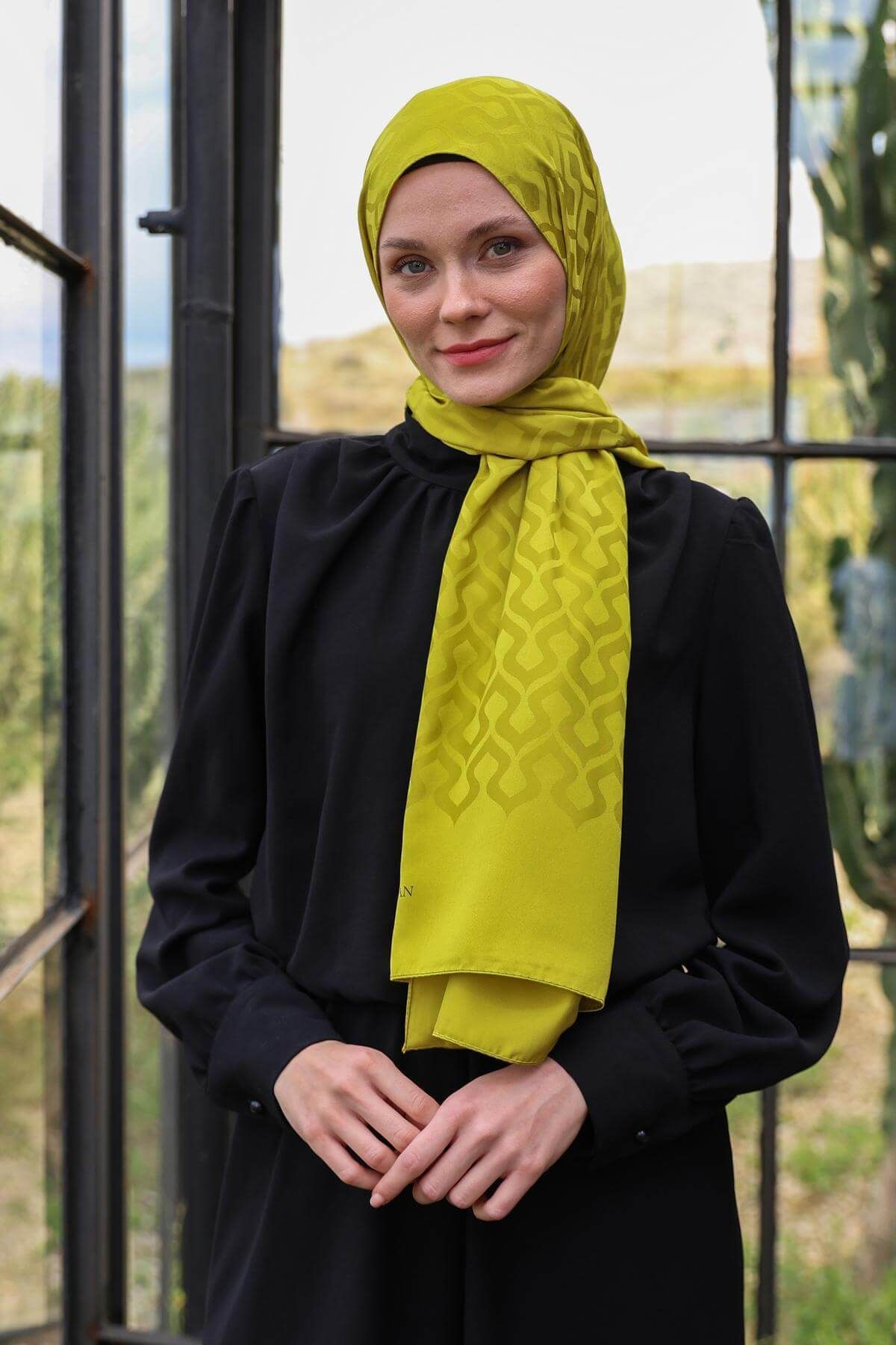 İpekhan-Drop Pattern Silky Jacquard Shawl Oil Green 9012-06 1