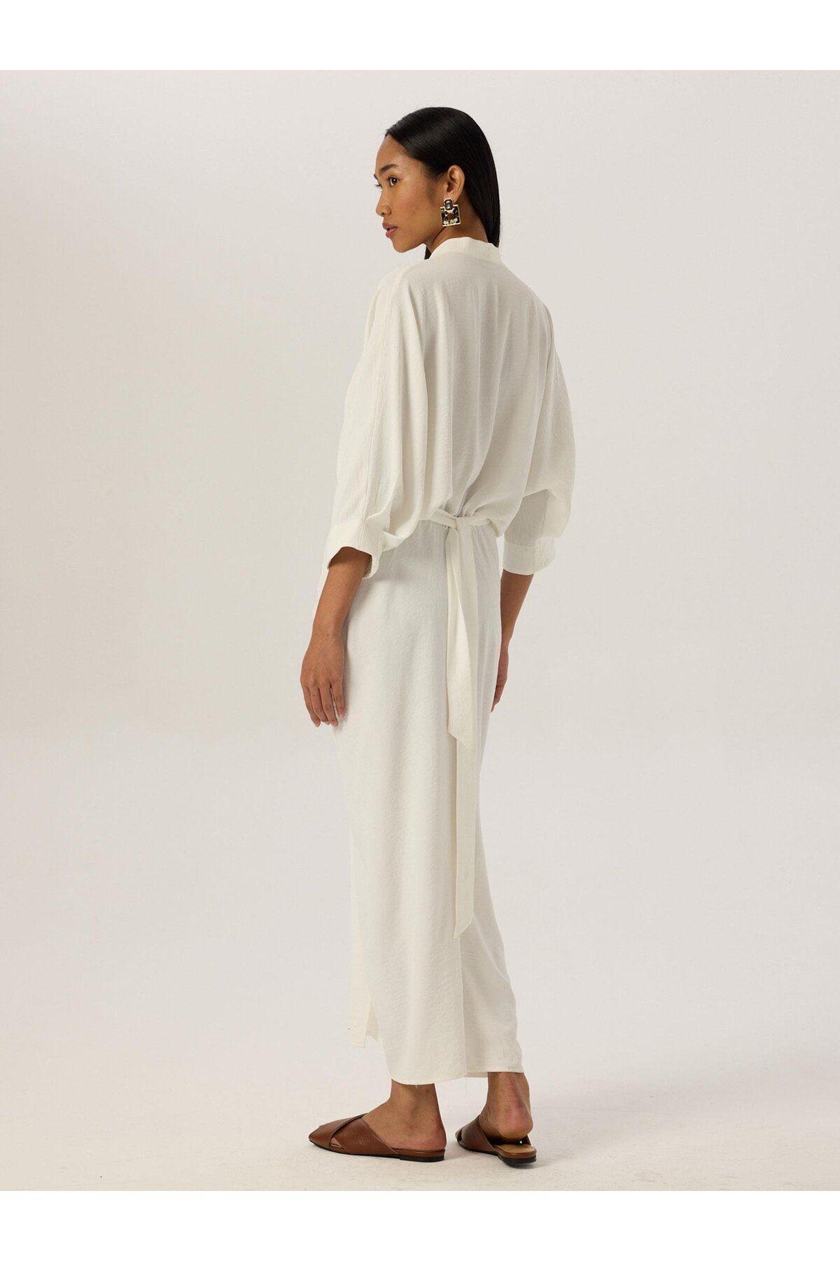 RİVUS-White Decorative Buttoned and Gathered Slit Dress 3