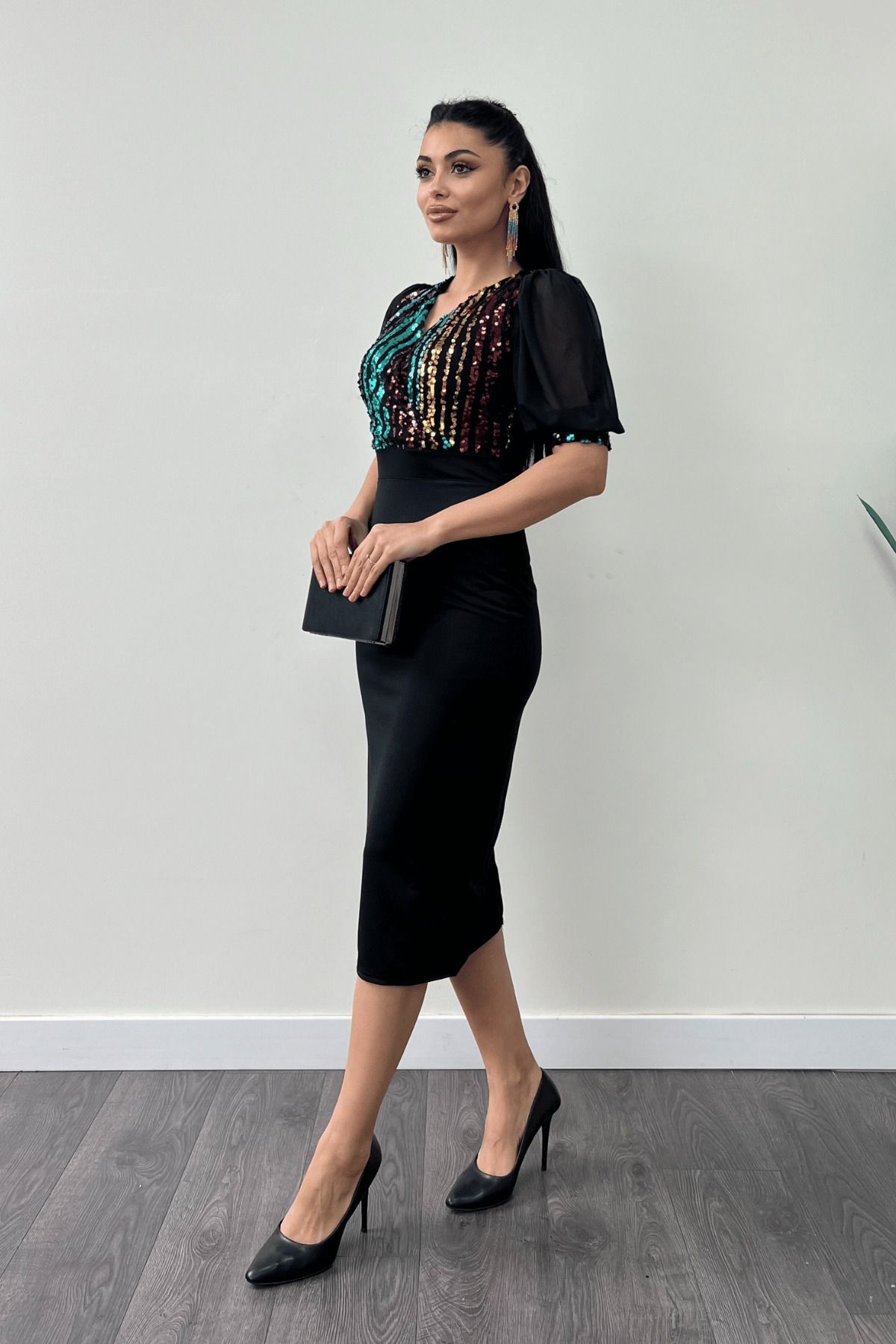 giyimmasalı-Rochie creion cu paiete colorate din țesătură creponată - NEGRU 2