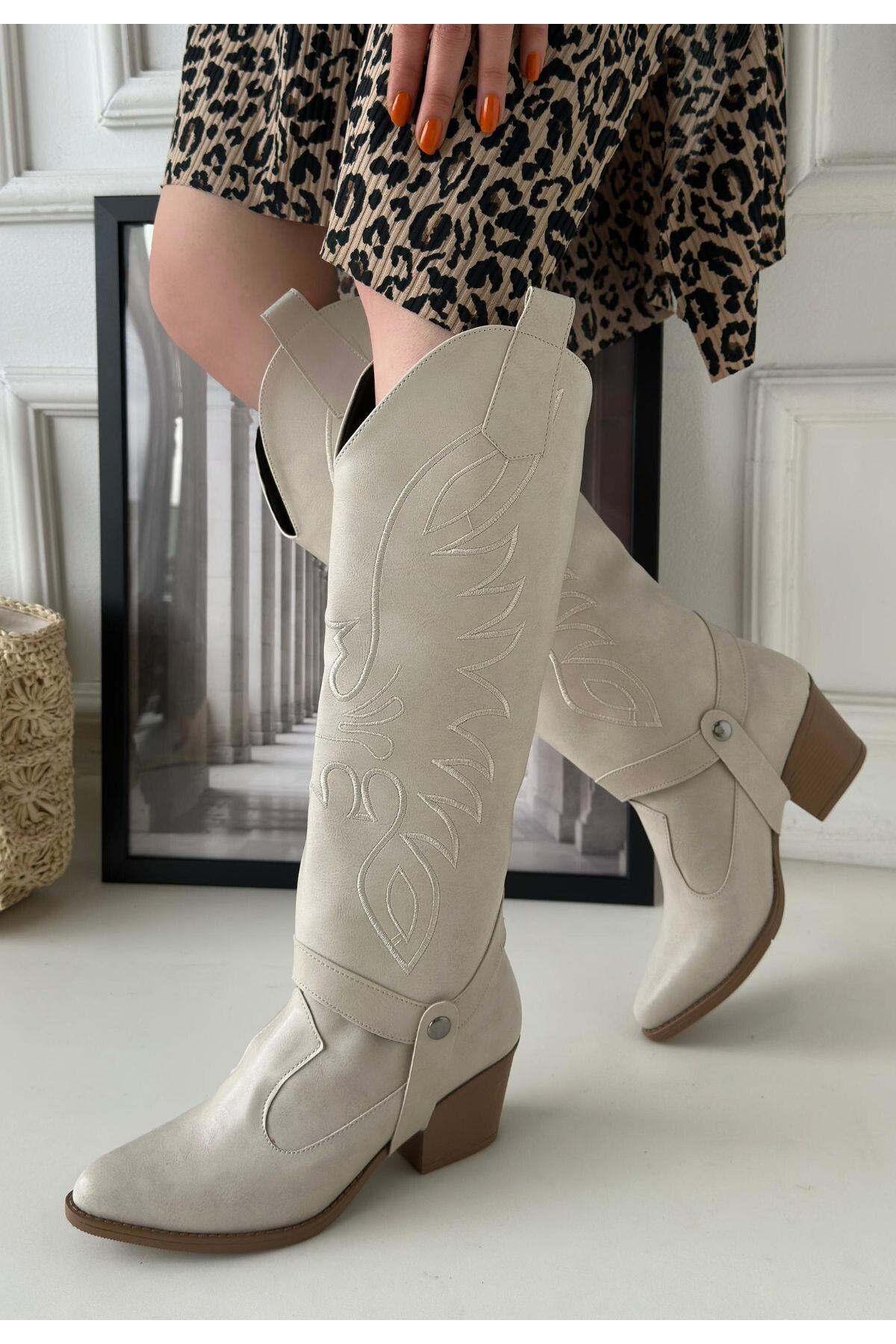 Erbilden-Jilla Beige Skin Removable Heeled Boots and Boots 2