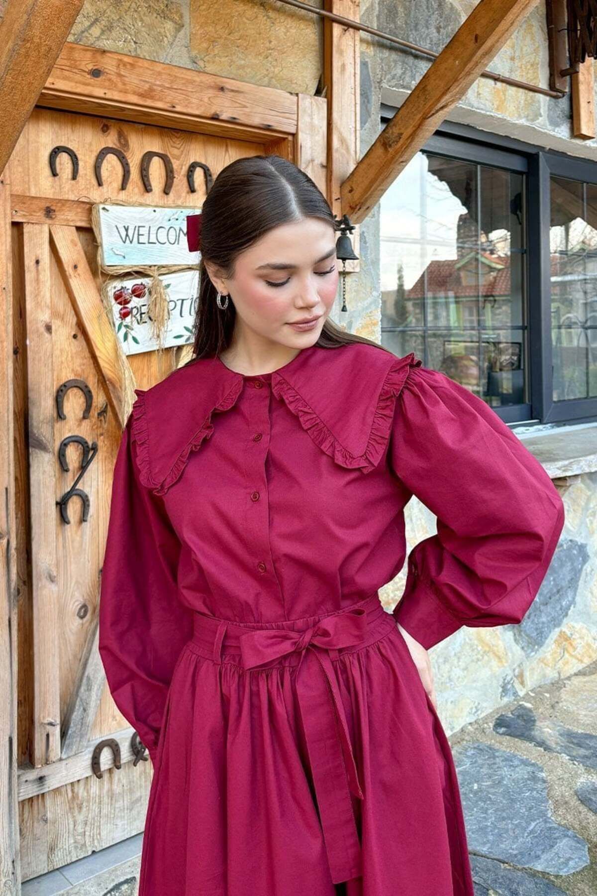 Ceylan Otantik-Burgundy Neckline Ruffle Crop Shirt 3