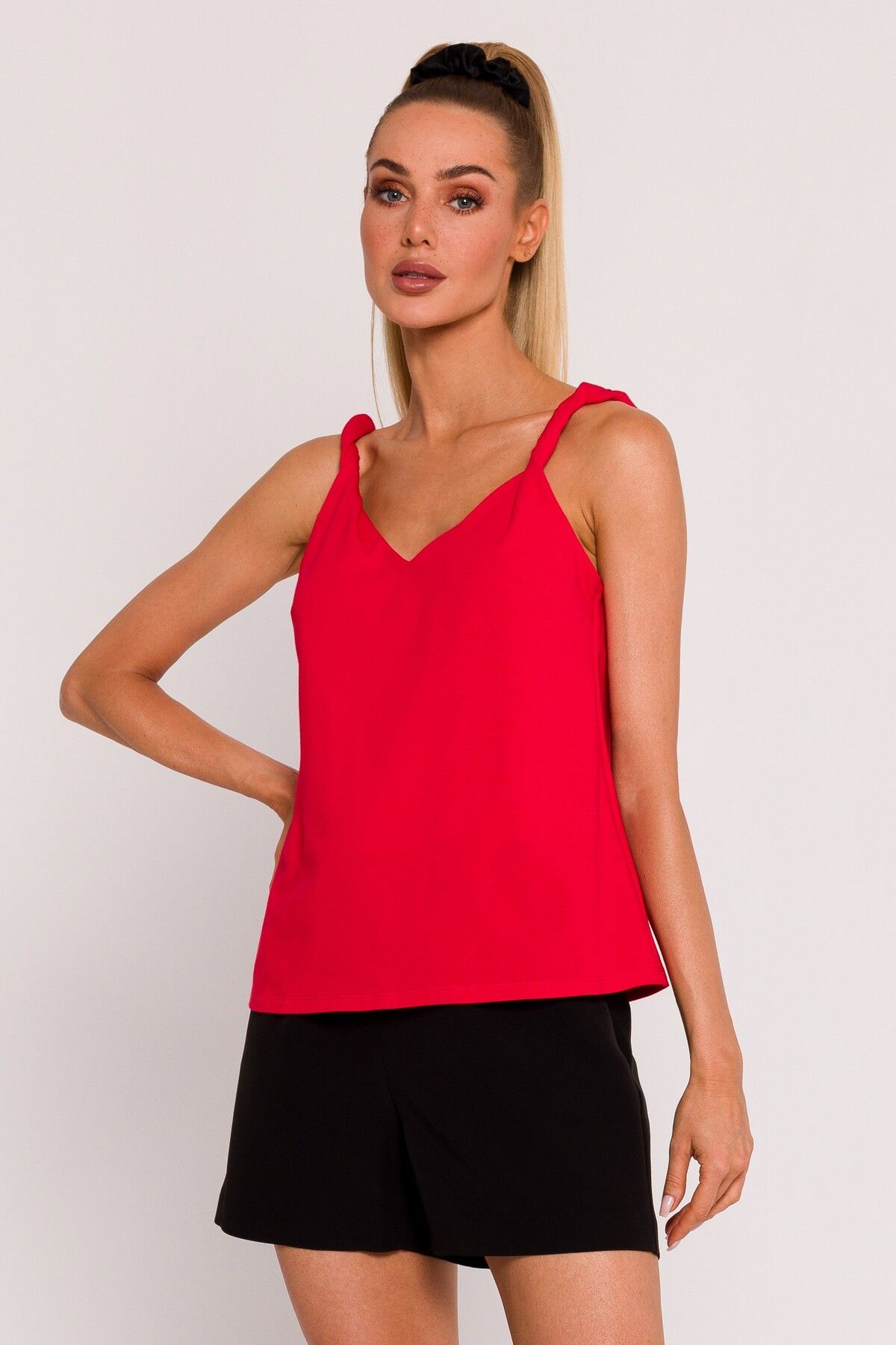 complete the look image