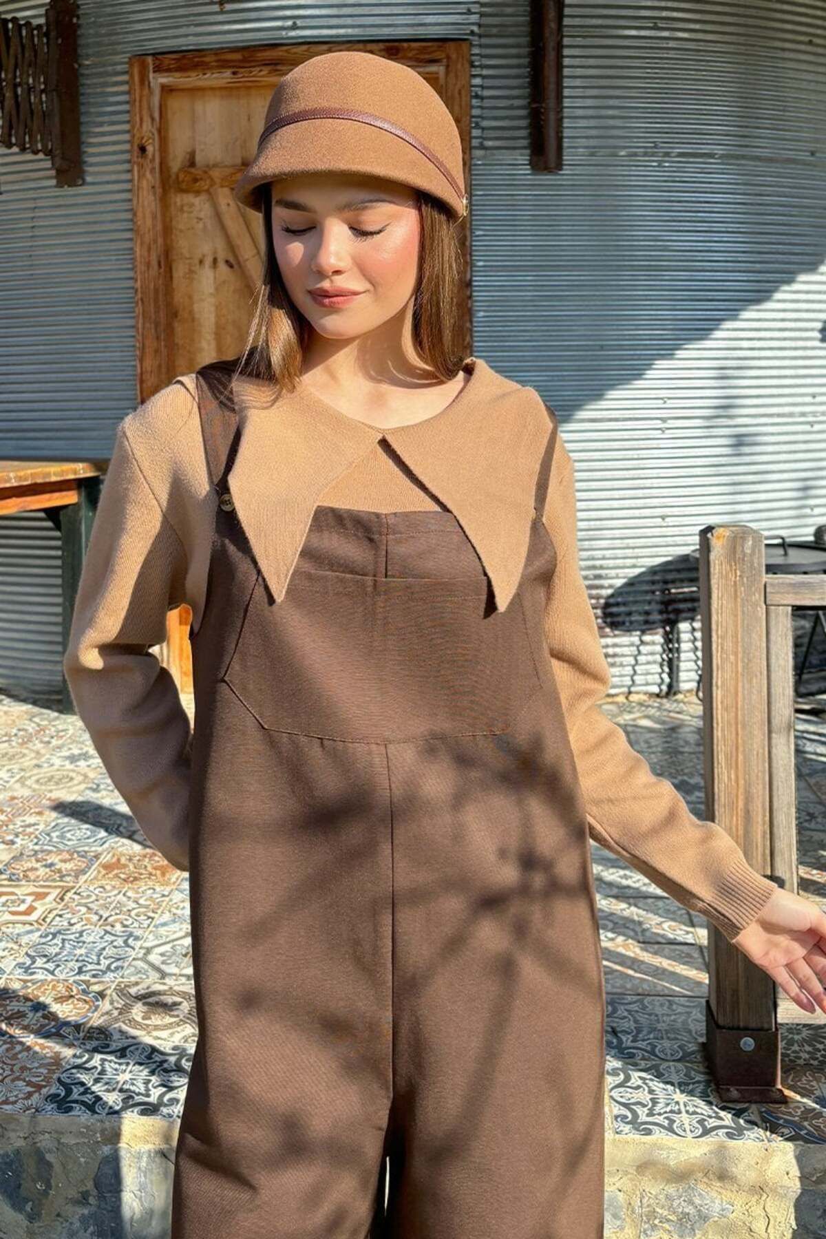 Ceylan Otantik-Bitter Brown Linen Salopet Jumpsuit & Milk Brown Collar Detailed Sweater Set 1