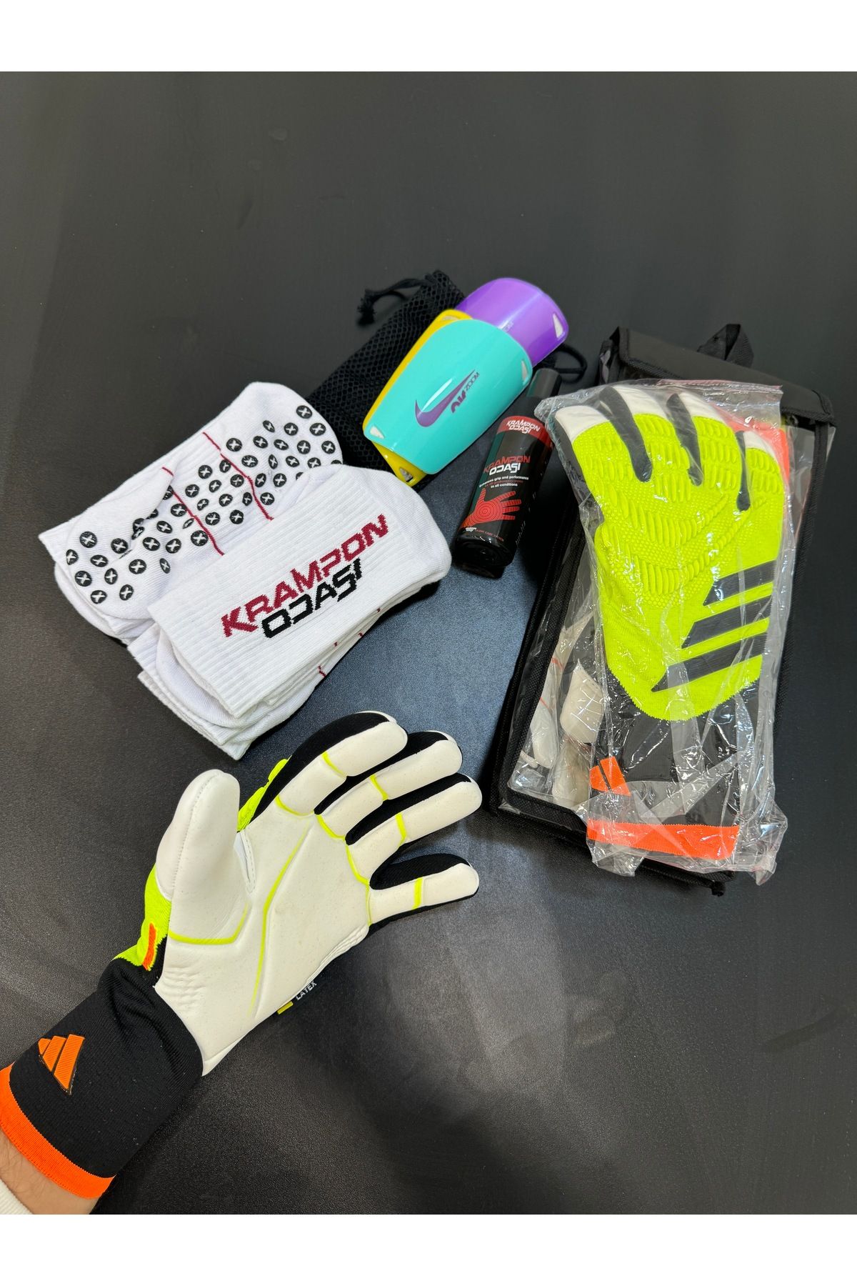 Krampon odası-Professional Keeper Gloves Set 3