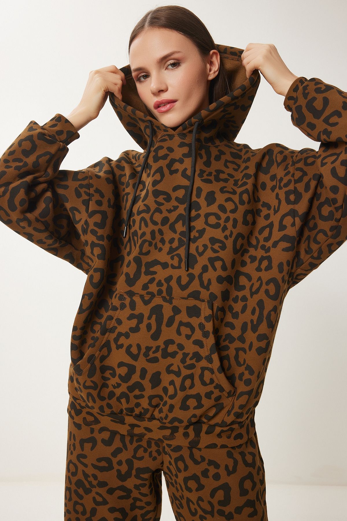 Lovelyİstanbul-Leopard Print Hooded Tracksuit - Brown Black Lfn0075 3