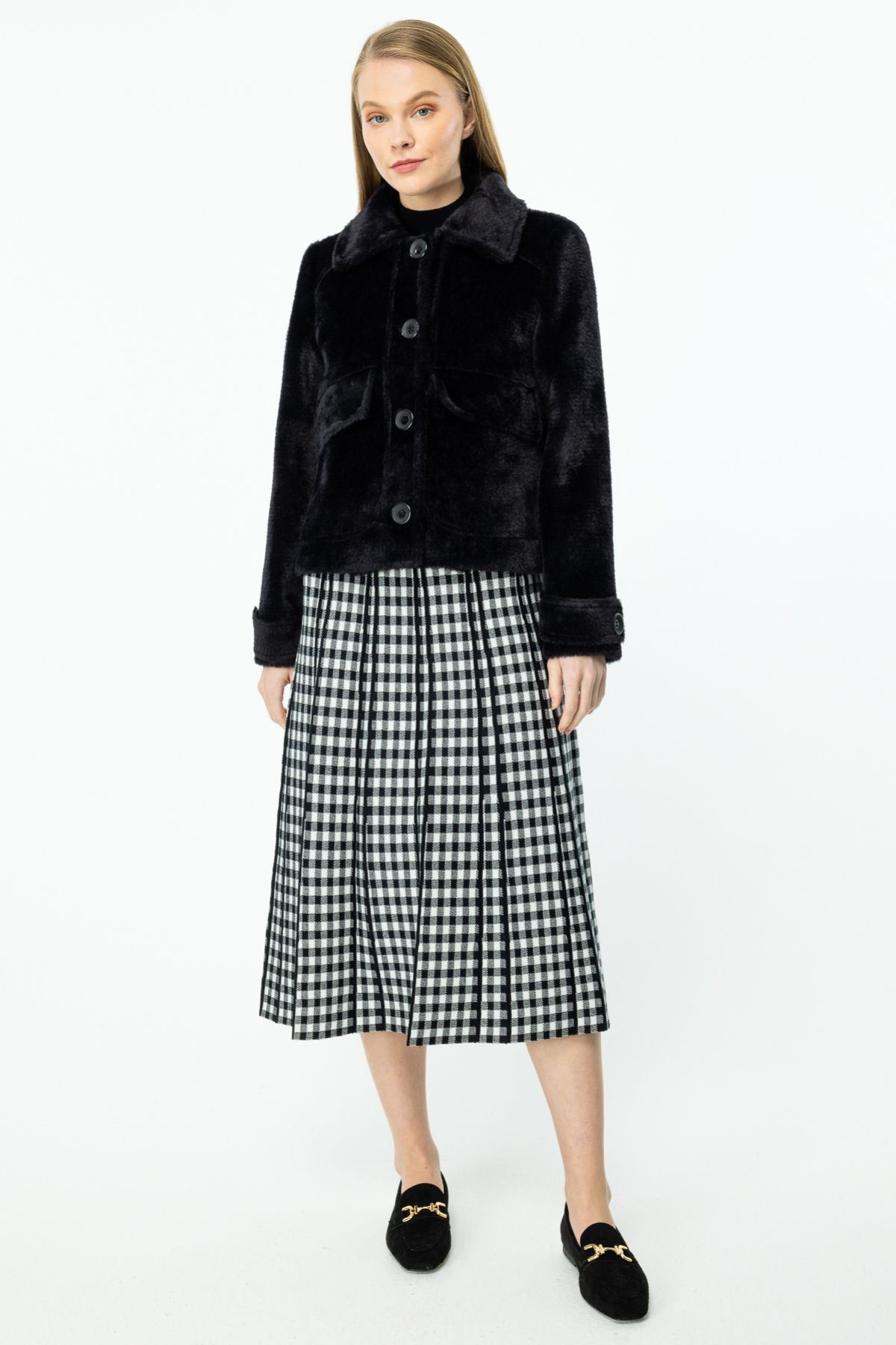 Ekol-Buttoned Short Plush Coat 3