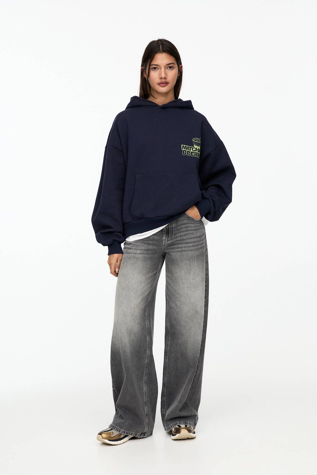 Pull & Bear-Sweatshirt with Matcha Print and Hood 3
