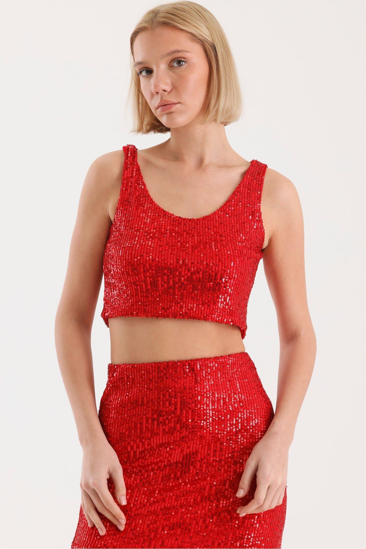 soBasic-Red Crop Blouse - Sequin, Stretchy and Lined, U-Neck, Thick Sling - L Length 2