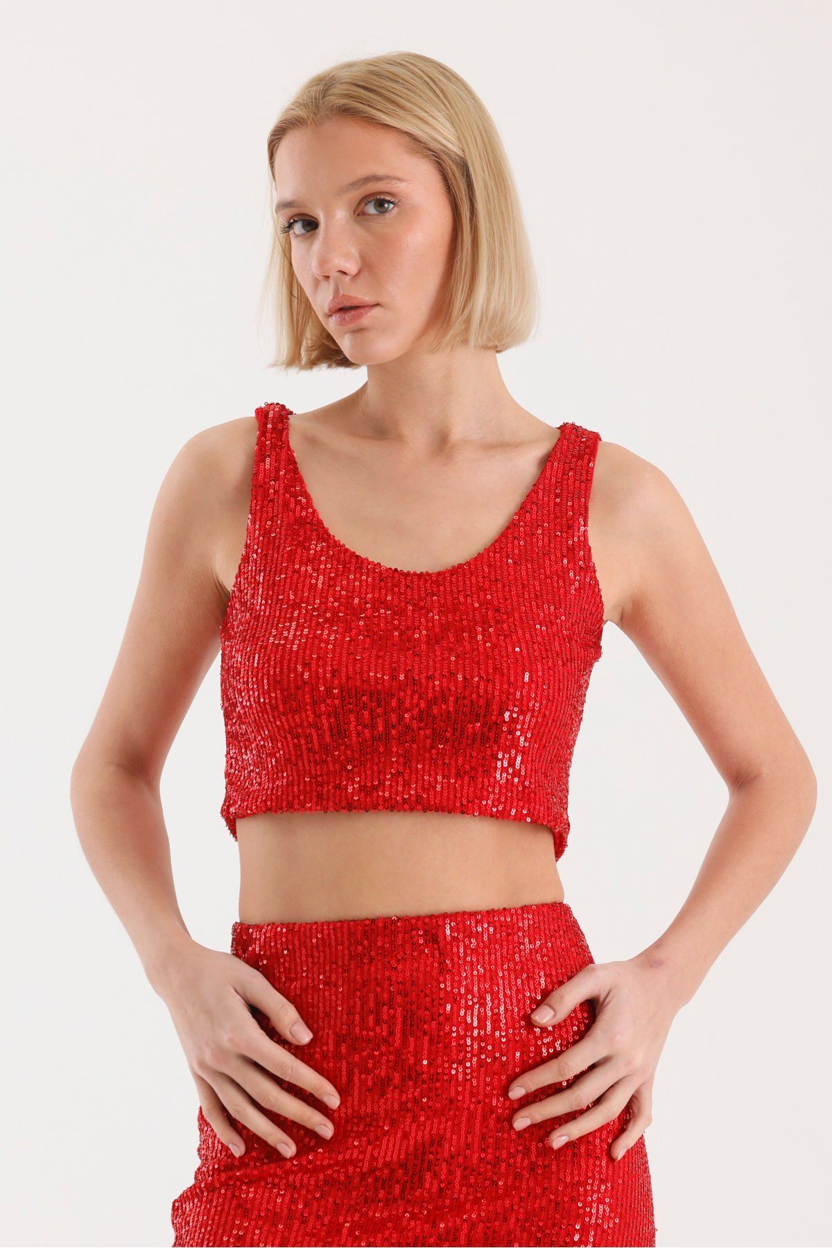 soBasic-Red Crop Blouse - Sequin, Stretchy and Lined, U-Neck, Thick Sling - L Length 3
