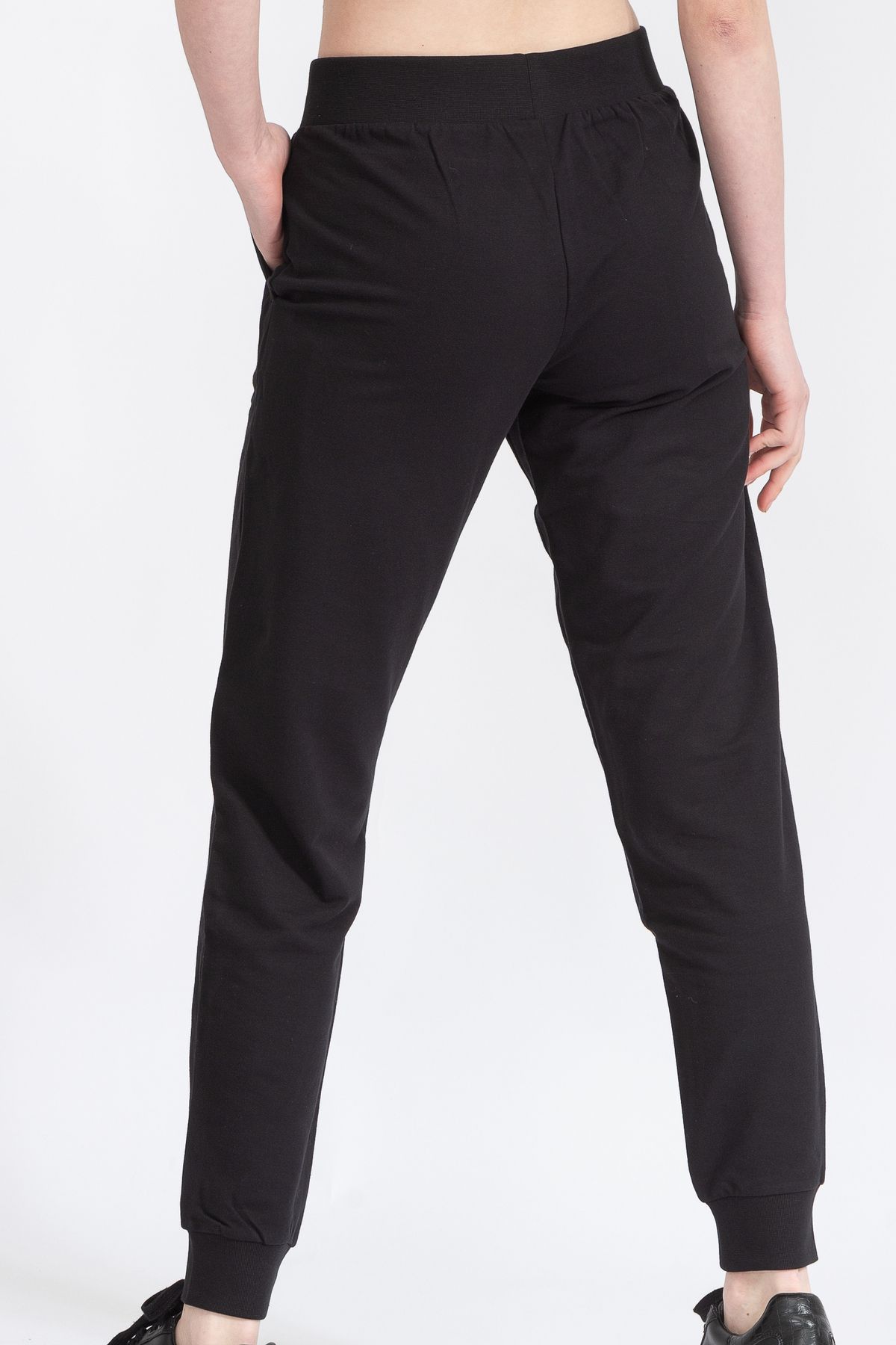 EA7-Pantaloni de trening pentru femei - Model 8ntp85tjcqz 3