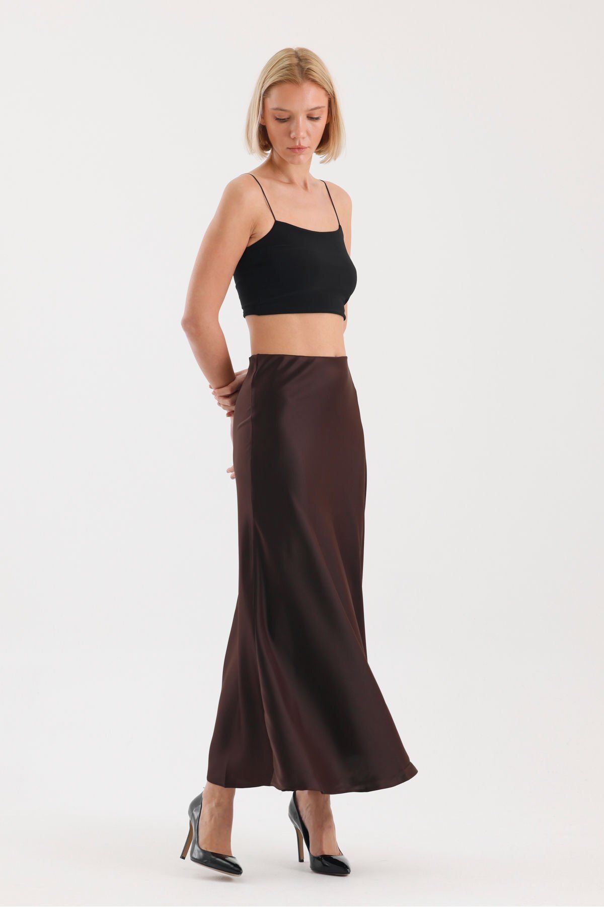 soBasic-Satin Fabric with Elastic Waistband Mid Waist Midi Skirt-M - Brown 5