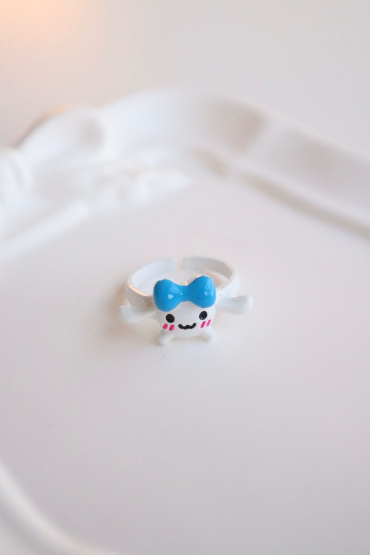 EFBUTİK-Sanrio Cinnamoroll Ring with White Metal Blue Bow 1