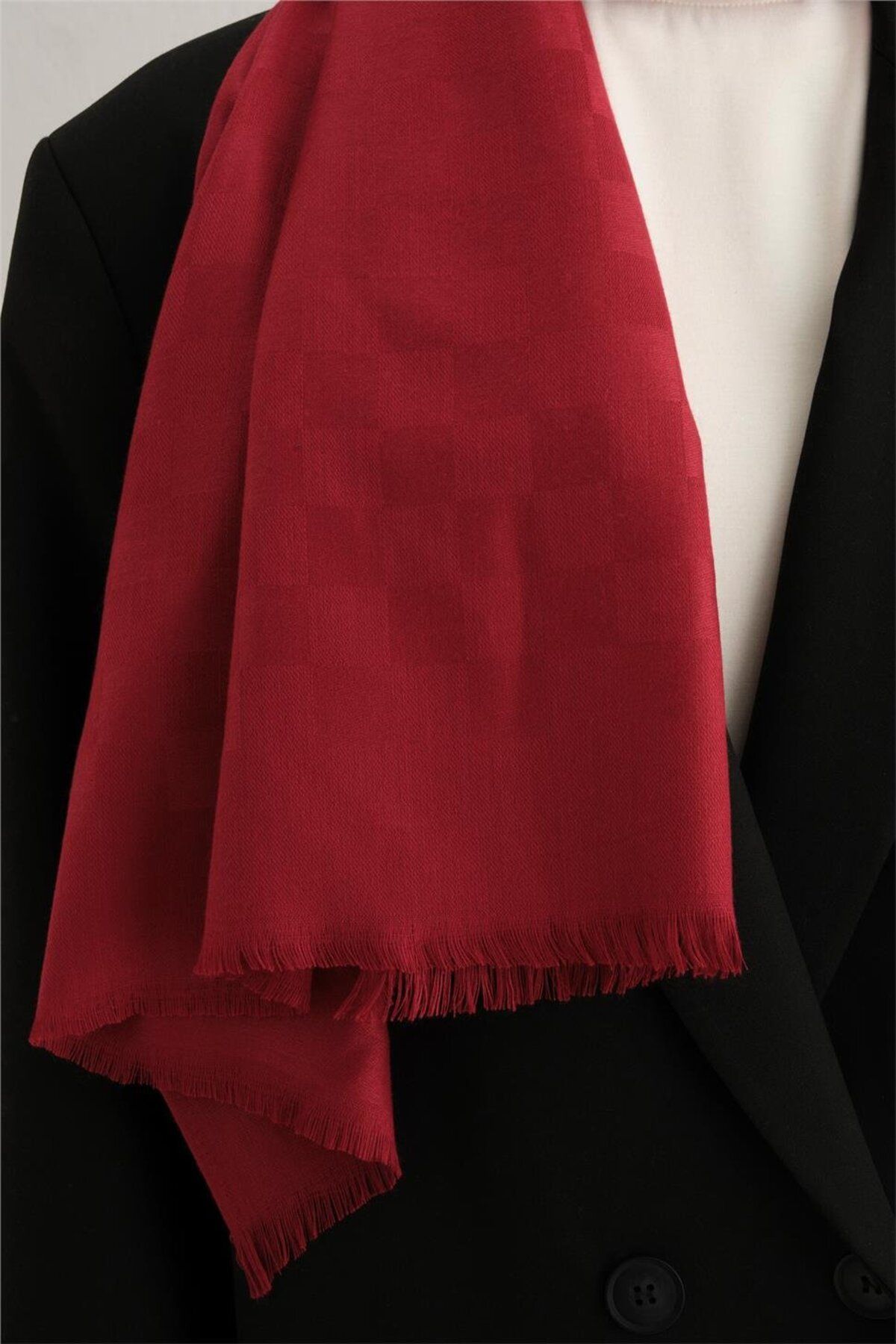 Armine-Viscon Square Pattern Shawl Model 04 4
