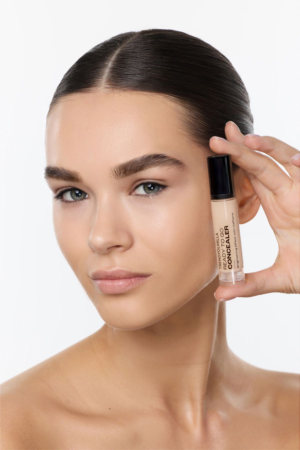 Trendyolmilla Beauty-Glänzender Koffein- und feuchtigkeitsspendender Concealer – Fair-301 TKZAW25KT00001 6