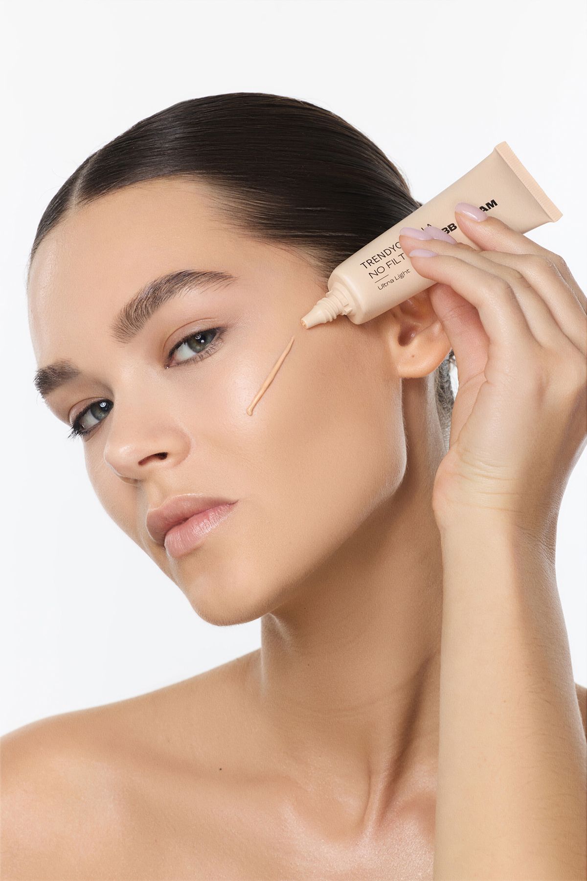 Trendyolmilla Beauty-Naturalny i jasny ultralekki krem BB Spf 15 Średni do ciemnego-104 Tkzaw25Lj00000 6