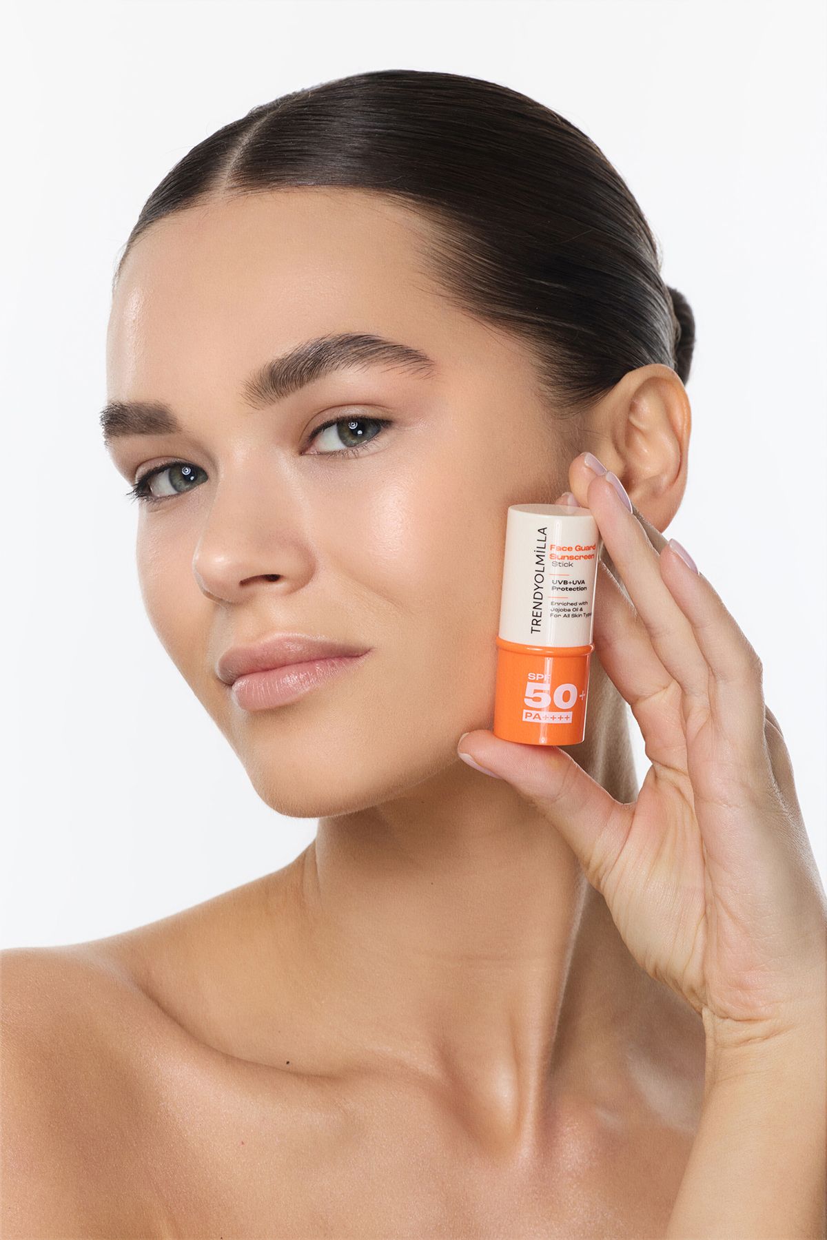 Trendyolmilla Beauty-New Generation Filtered Facial Sunscreen Stick with 50+ Spf Uva and Uvb Protection Tkzaw25Yn00001 6