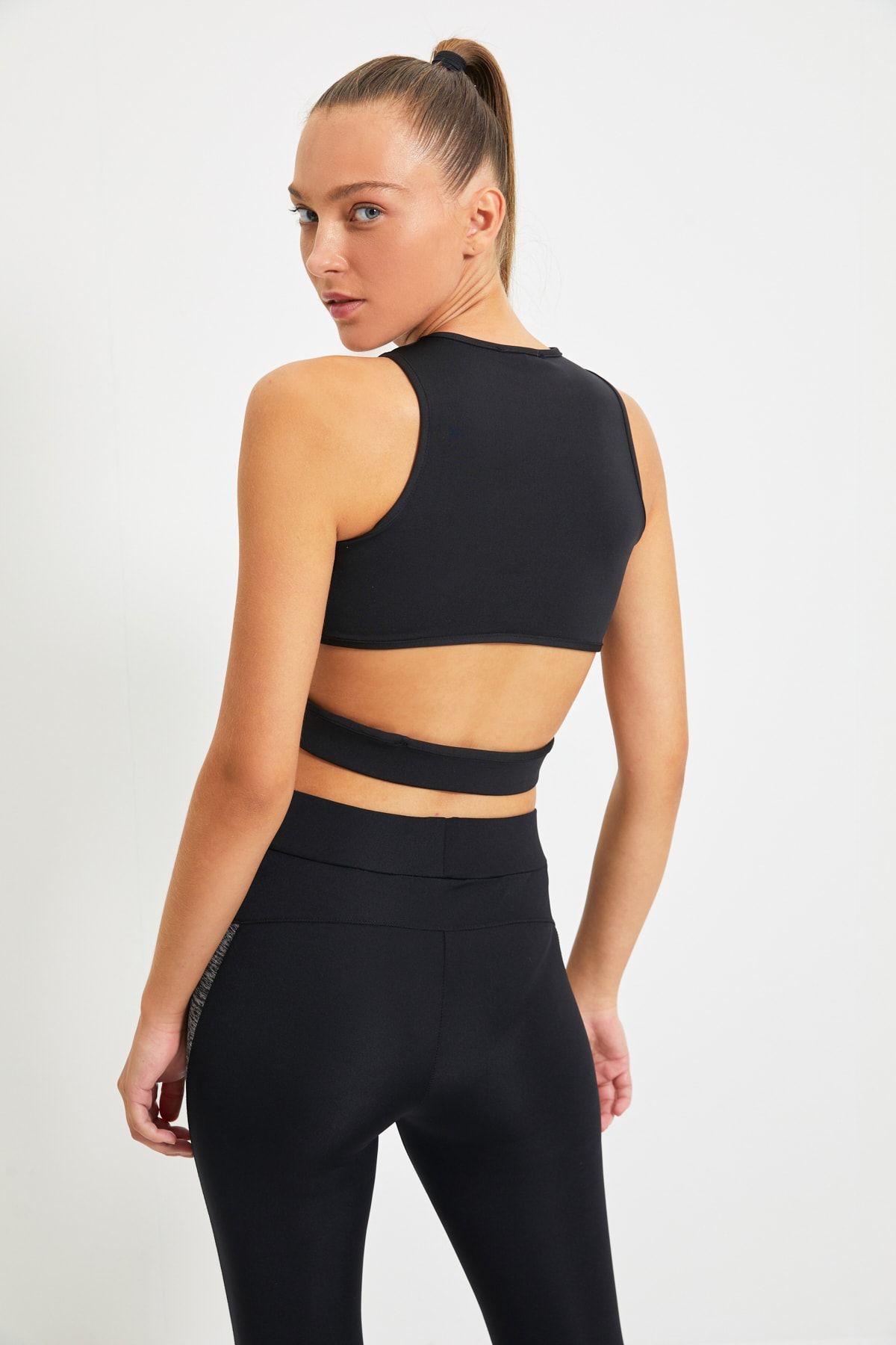 Buy Trendyol Seamless Halter Neck Sports Bra In Black