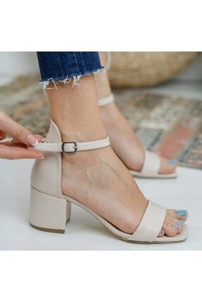 Kadın Ten Renk Tek Bant Kalın Kısa Topuklu Rahat Sandalet 4 Cm Ayakkabı Bilekten Önü Açık 1510