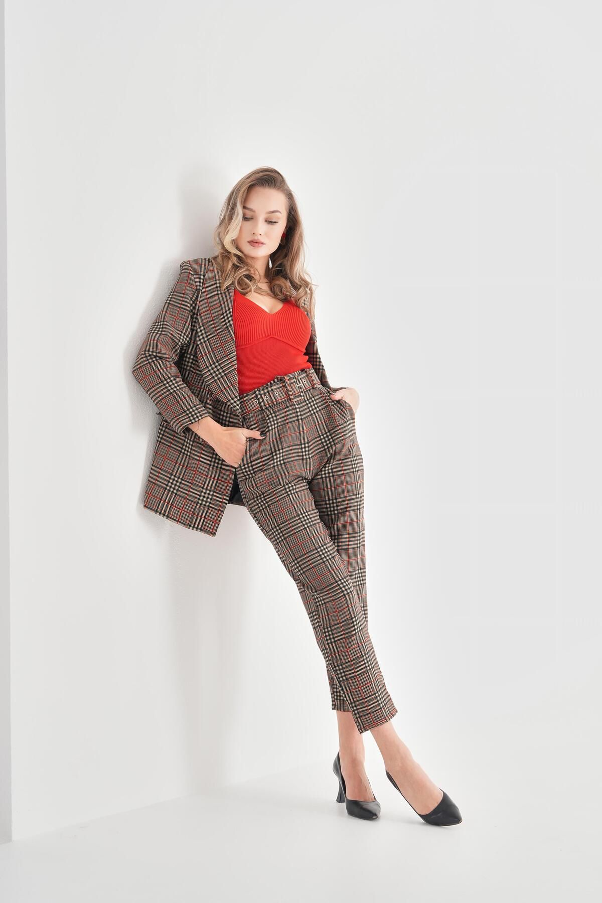 VAPUR TEKSTİL-Plaid Blazer Jacket with Padded Shoulders and Snaps on the Front - Red 5