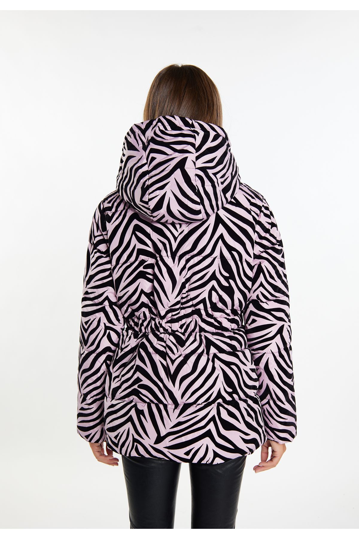 Faina-Steppjacke se vzorem Zebra 4