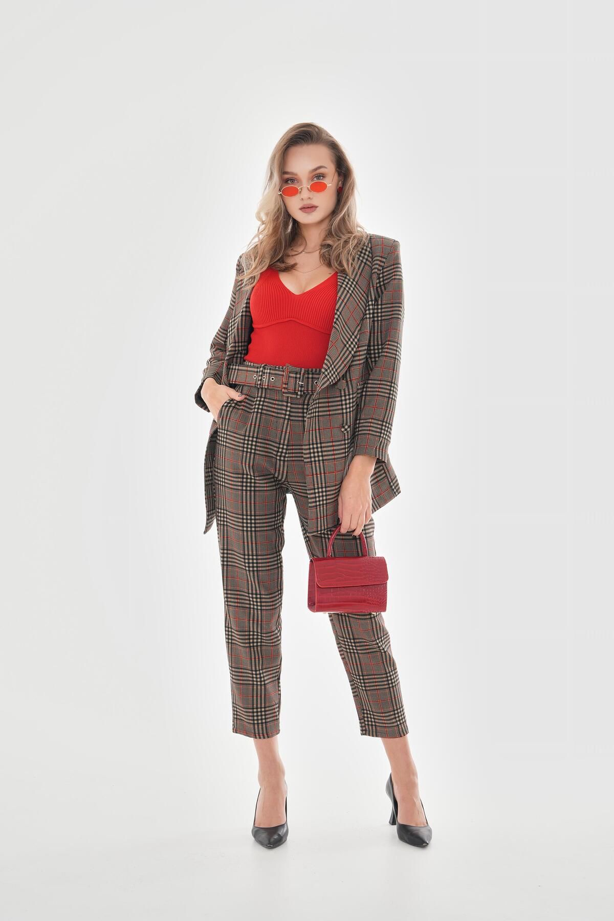 VAPUR TEKSTİL-Plaid Blazer Jacket with Padded Shoulders and Snaps on the Front - Red 2