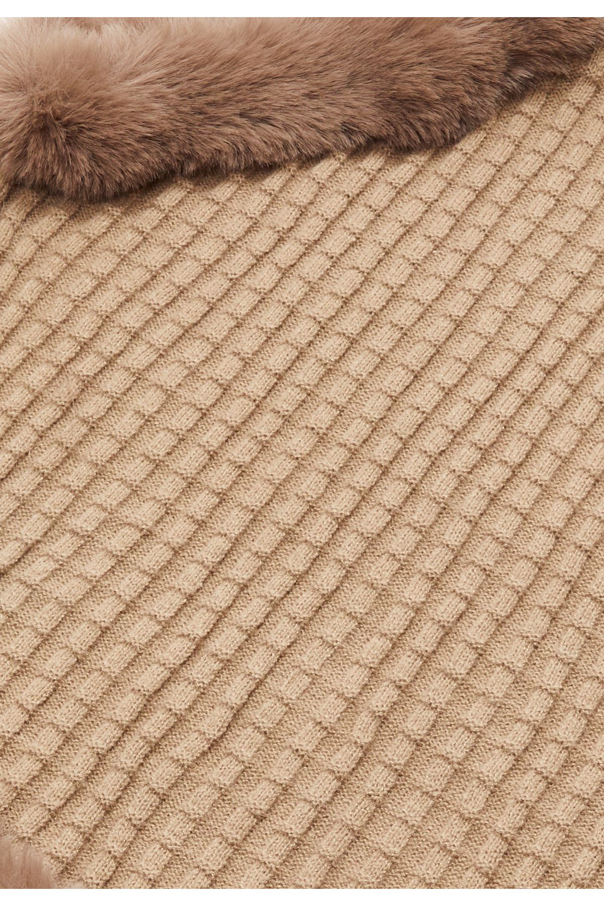 CHANI-Poncho 3