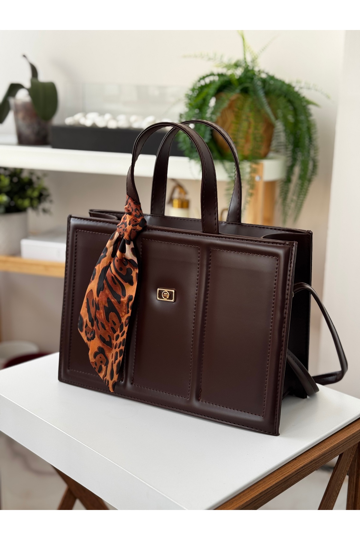 BROWN Women's(SCARF VARIES) Soft Leather Mid-Size Scarf/embroidery Detailed Hand/shoulder Bag