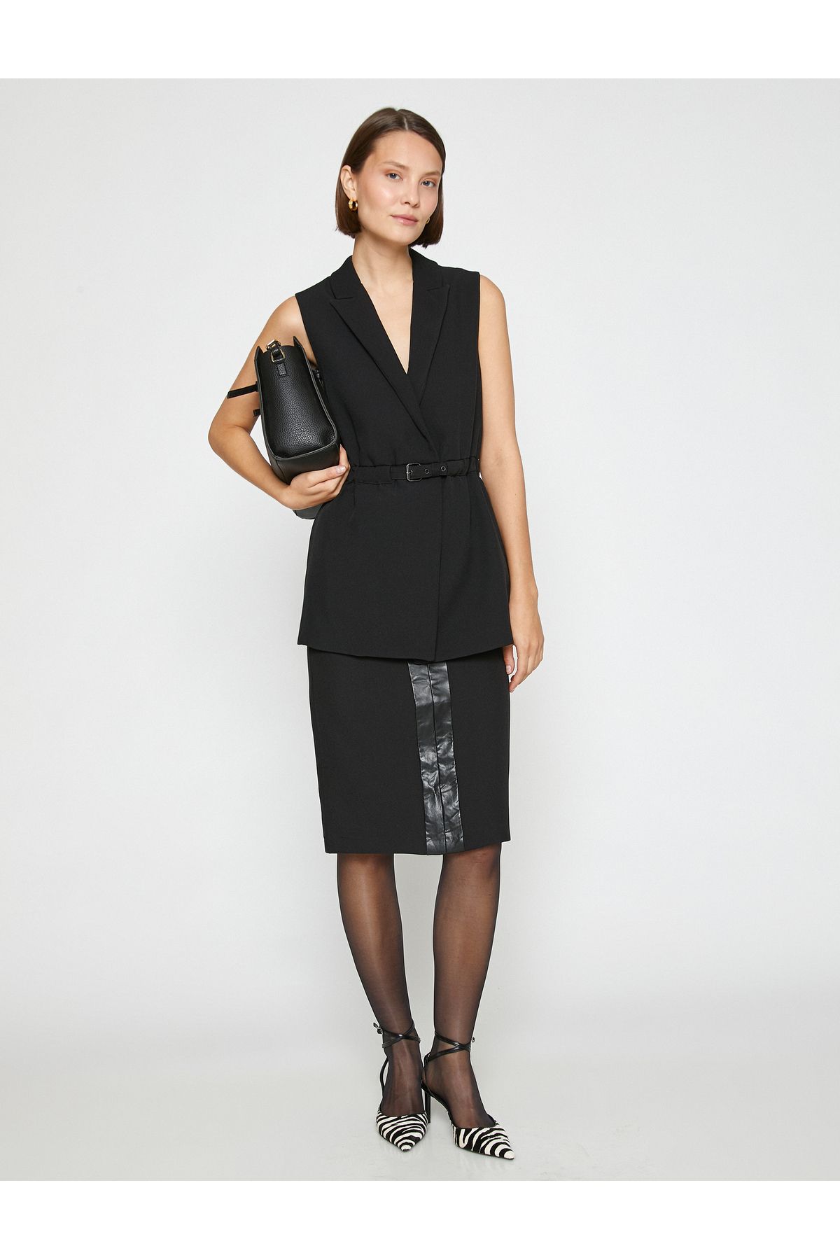 complete the look image