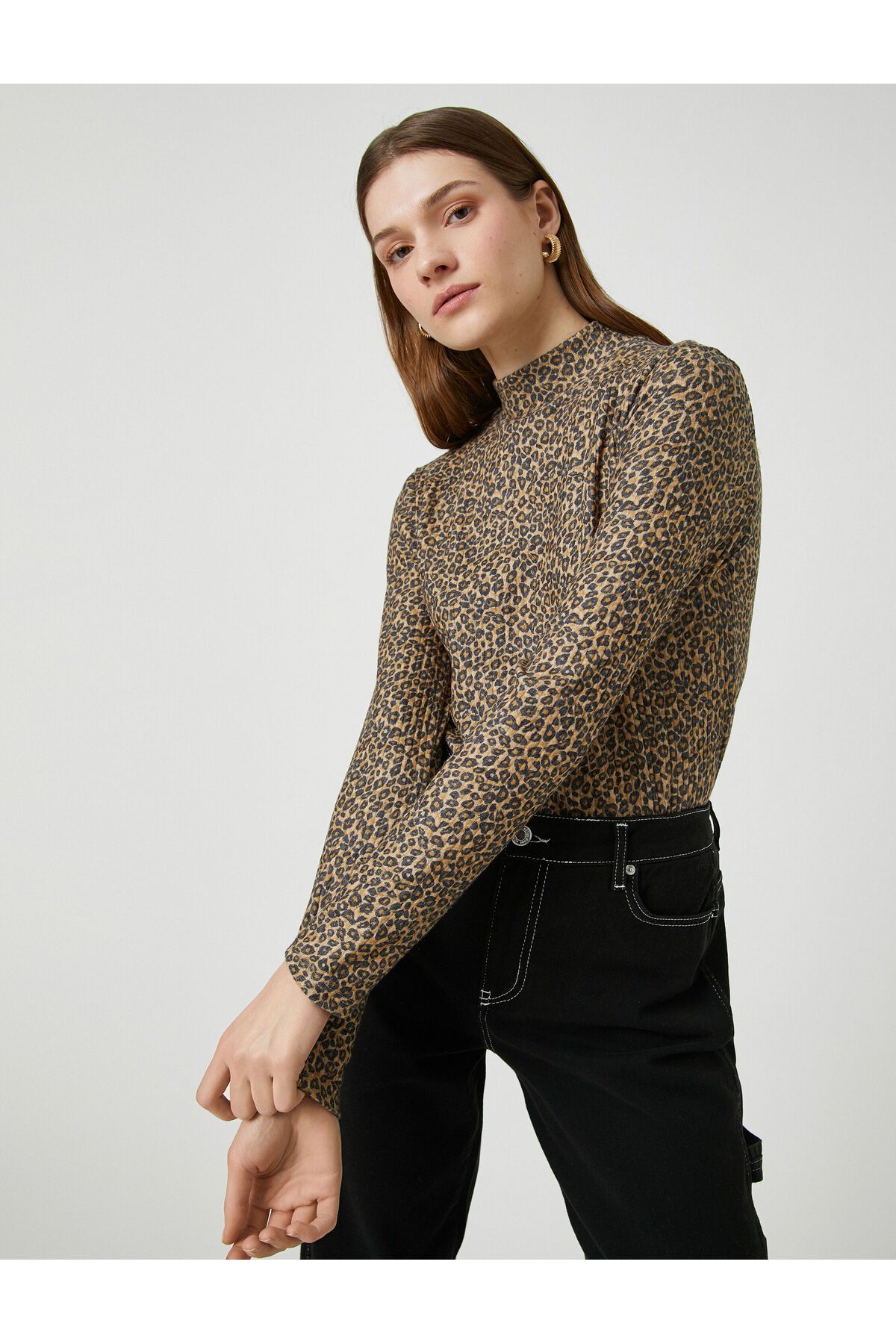 Koton-Leopard Patterned Blouse Half Turtleneck Slim Cut 1